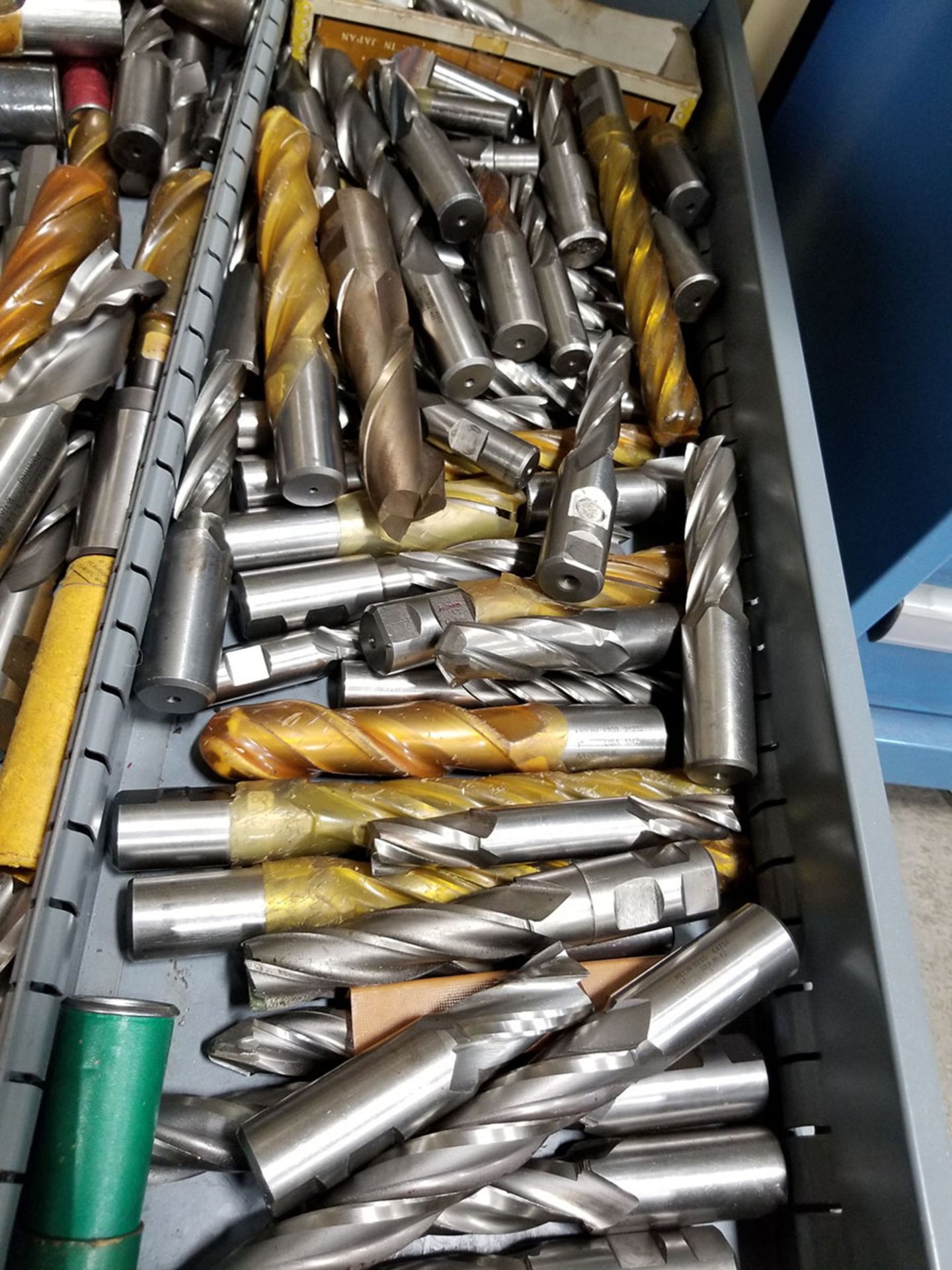DRAWER OF LARGE END MILLS - Image 5 of 6