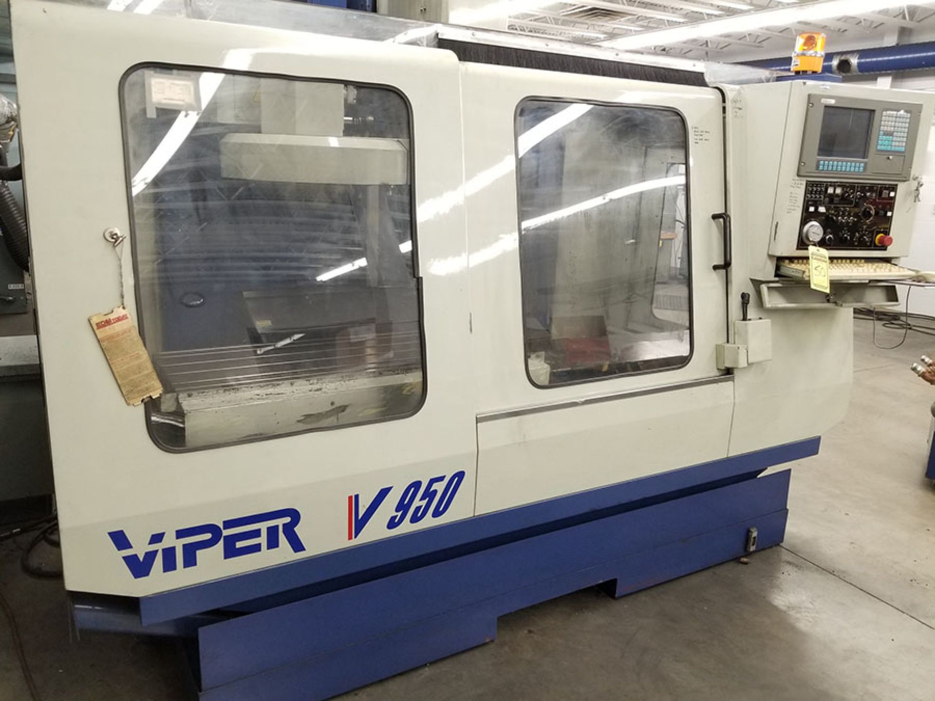 2000 VIPER CNC VERTICAL MACHINING CENTER, MODEL V950, MITSUBISHI KWS-980A DRO CONTROL WITH HS BUFFER - Image 4 of 19