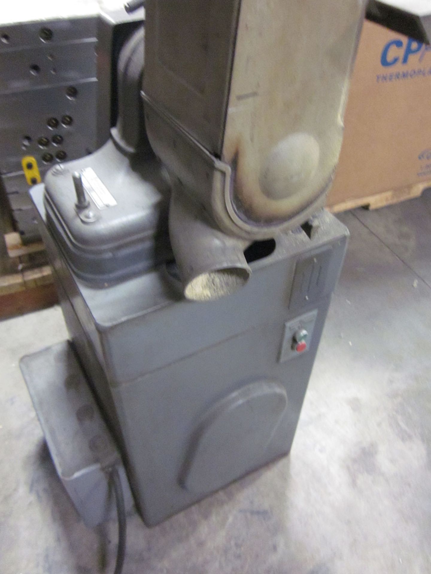 ROCKWELL DELTA 6'' VERTICAL BELT SANDER, 14 3/4'' X 7 1/2'' TABLE - Image 3 of 3