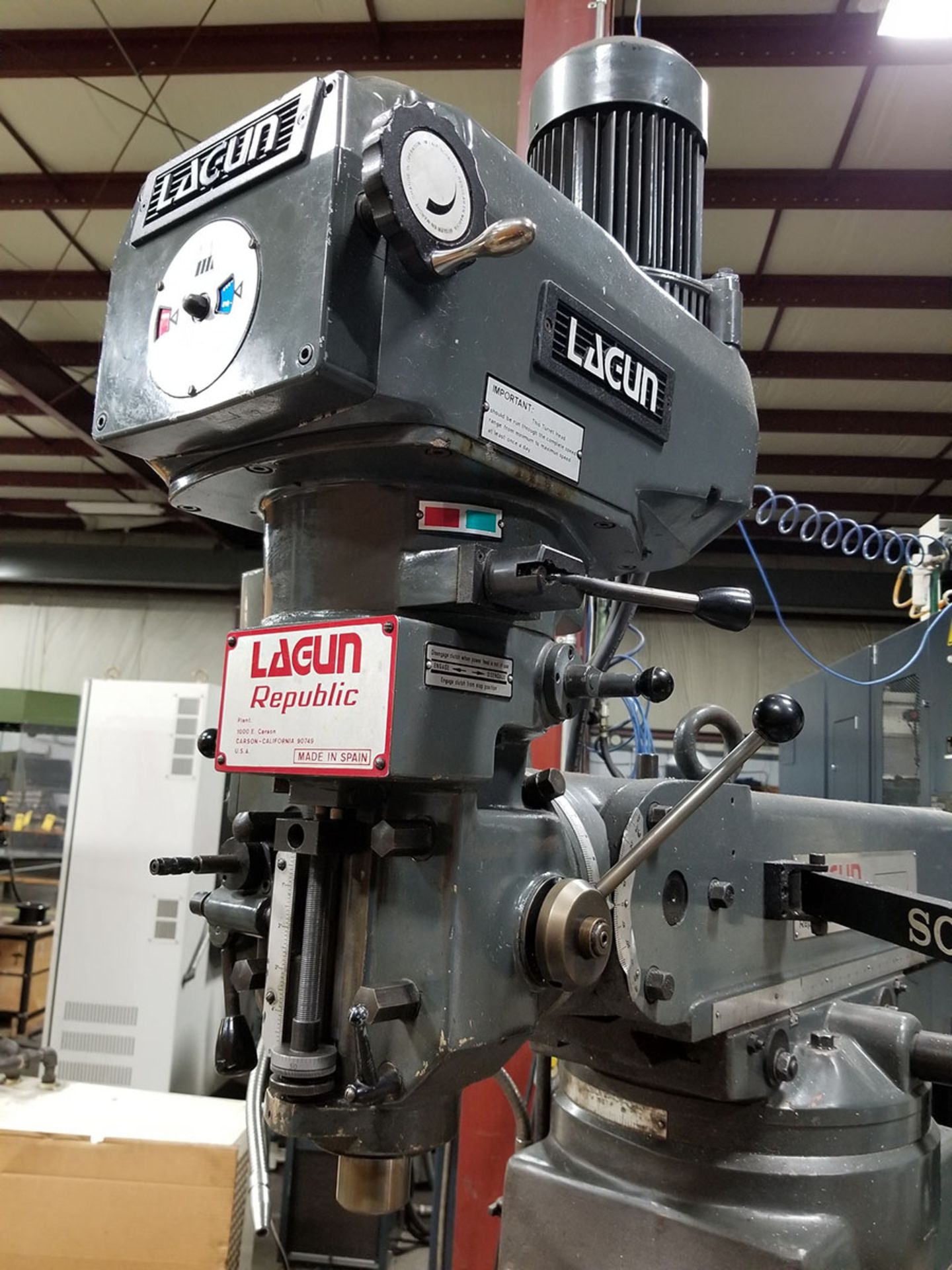 LAGUN REPUBLIC TURRET VERTICAL MILLING MACHINE, SONY MILLMAN LH51 2 AXIS CONTROL, 23'' BACK, 5'' - Image 4 of 13