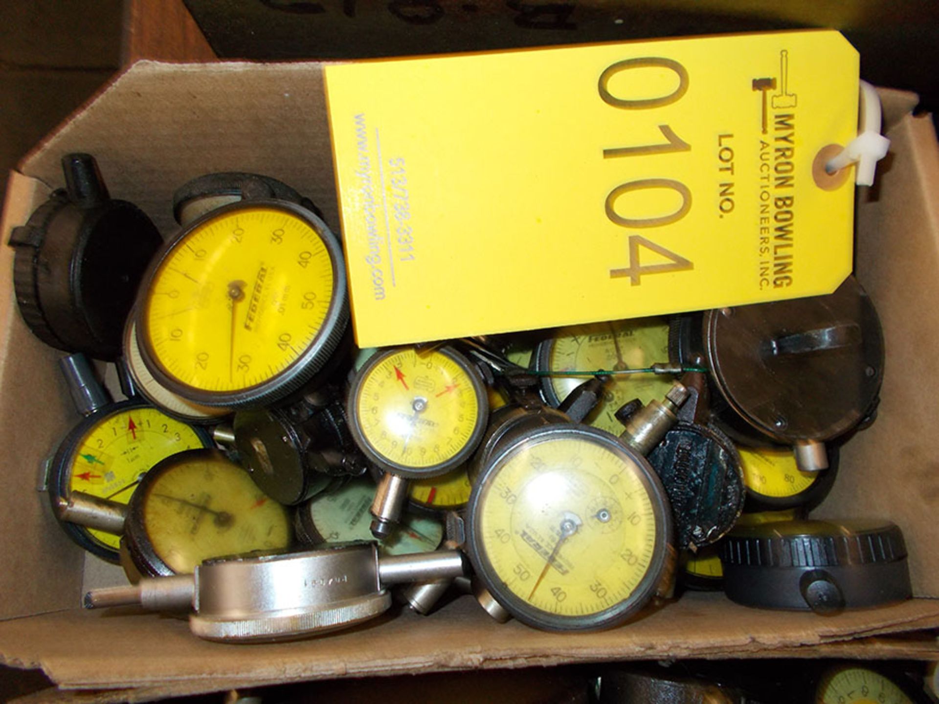 BOX OF DIAL INDICATORS