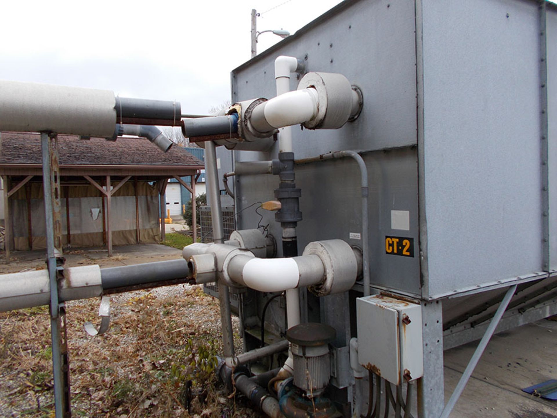COOLING TOWER (OUTSIDE) PUMP SYSTEM & CONTROL PANEL - Image 5 of 5