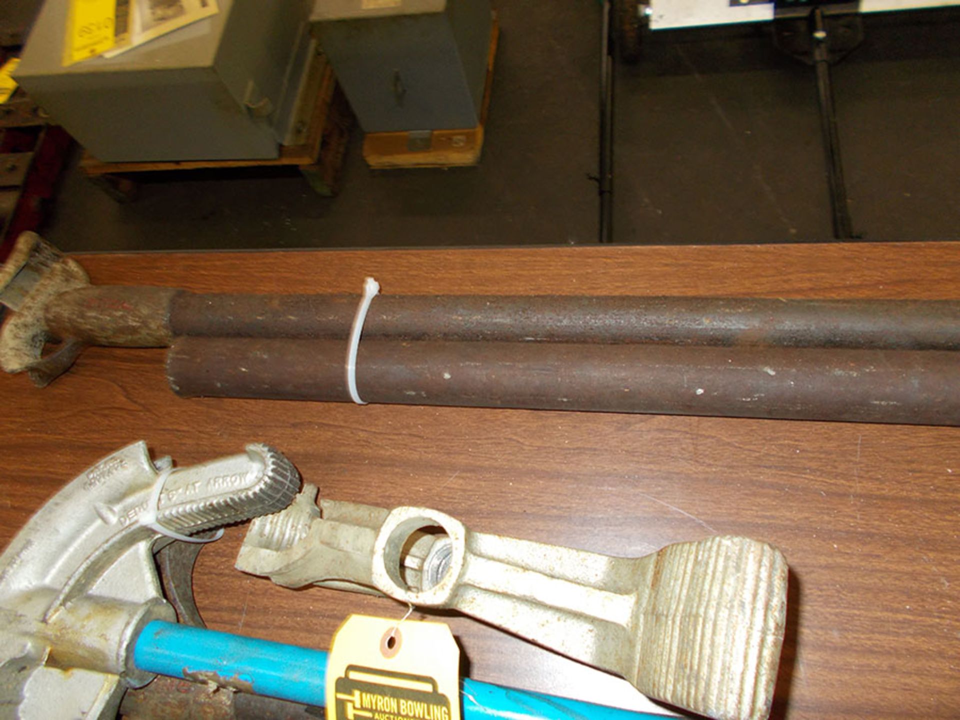 (2) 1/2'' & 3/4'' PIPE BENDERS - Image 2 of 2