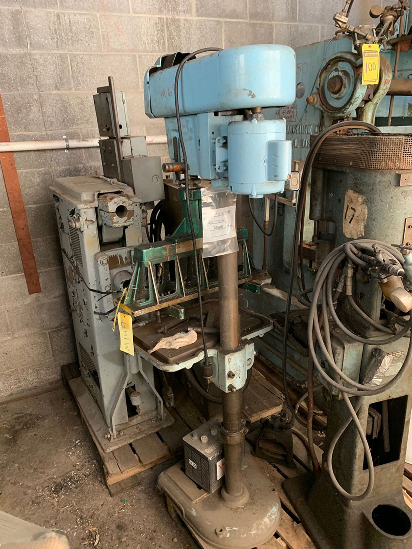 WALKER TURNER DRILL PRESS WITH COMMANDER MULTI DRILL WITH 2-SPINDLE DRILLING HEADS