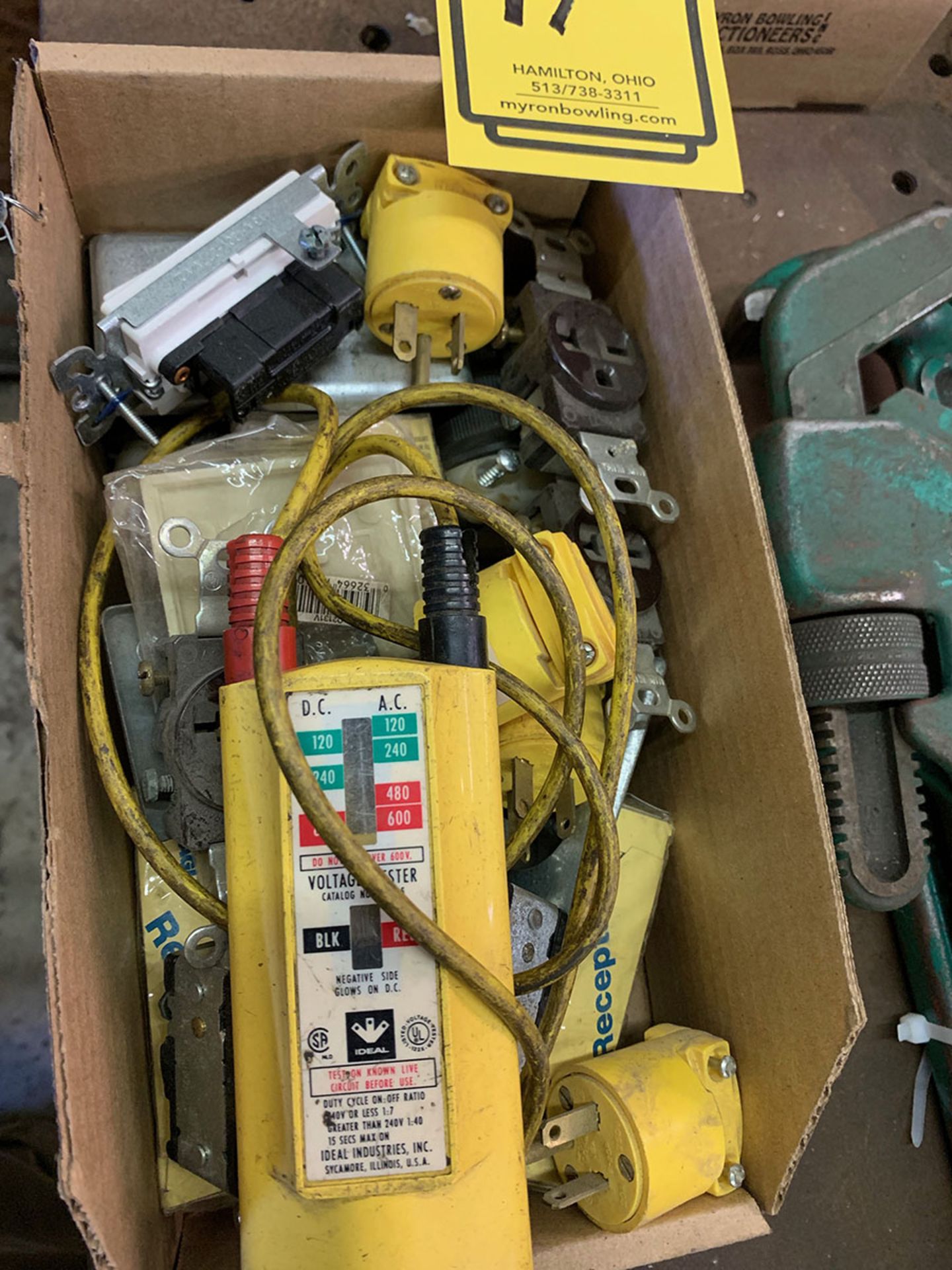 LOT OF ASSORTED ELECTRICAL PARTS