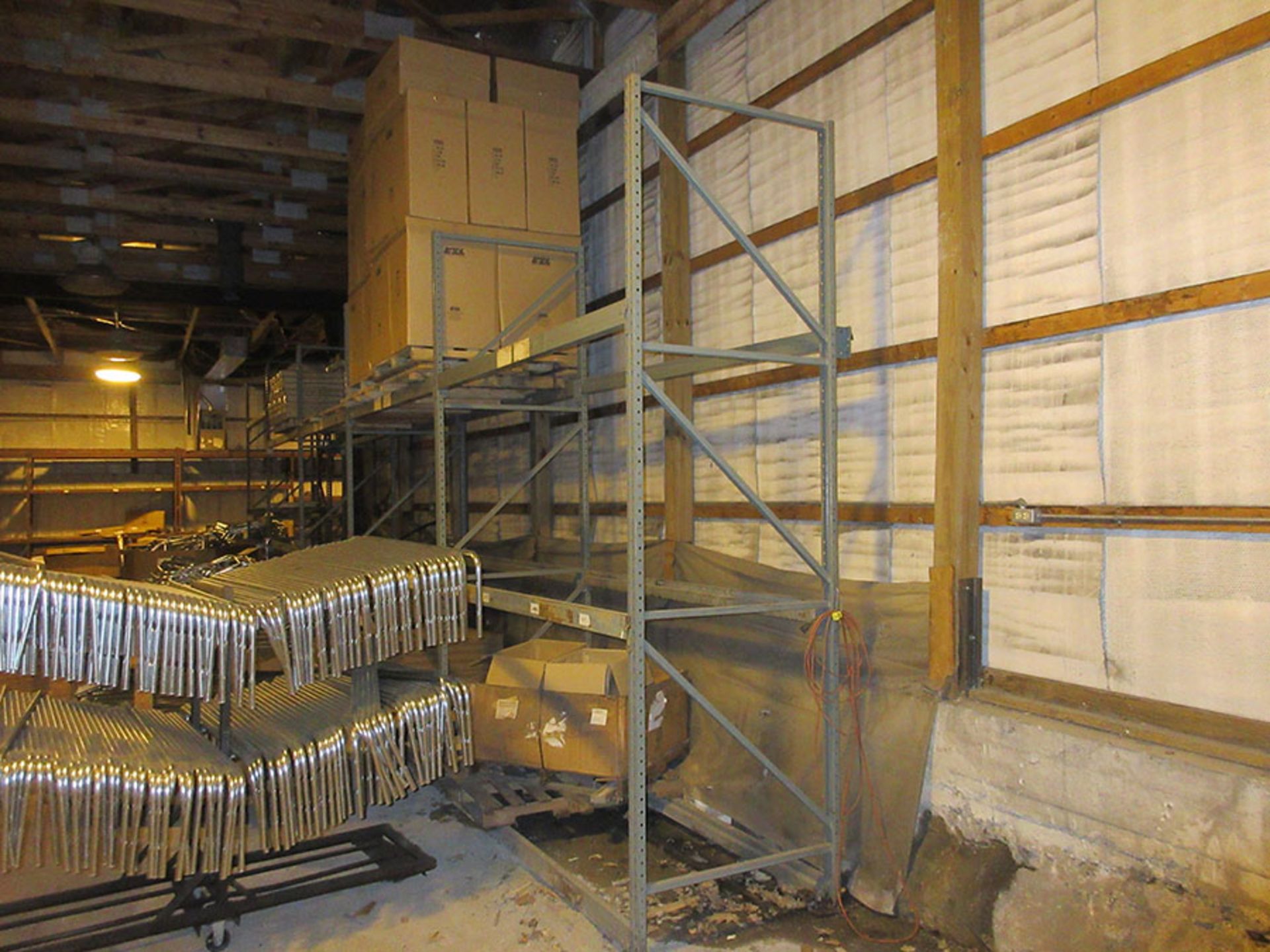 (5) SECTIONS OF TEARDROP TYPE 20 PALLET RACKING; (6) 12' UPRIGHTS, (16) 4'' X 96'' HORIZONTAL BEAMS, - Image 3 of 3