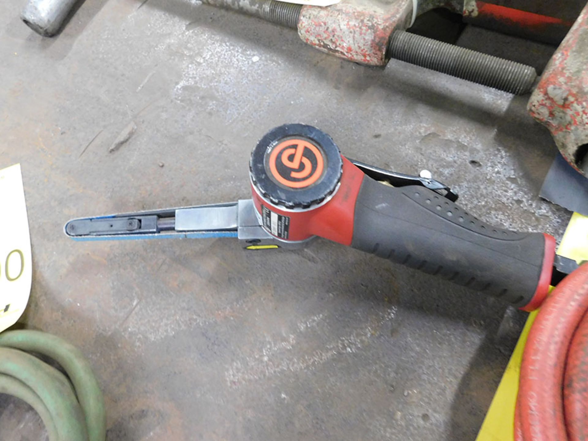 CENTRAL PNEUMATIC 1/2'' BELT SANDER