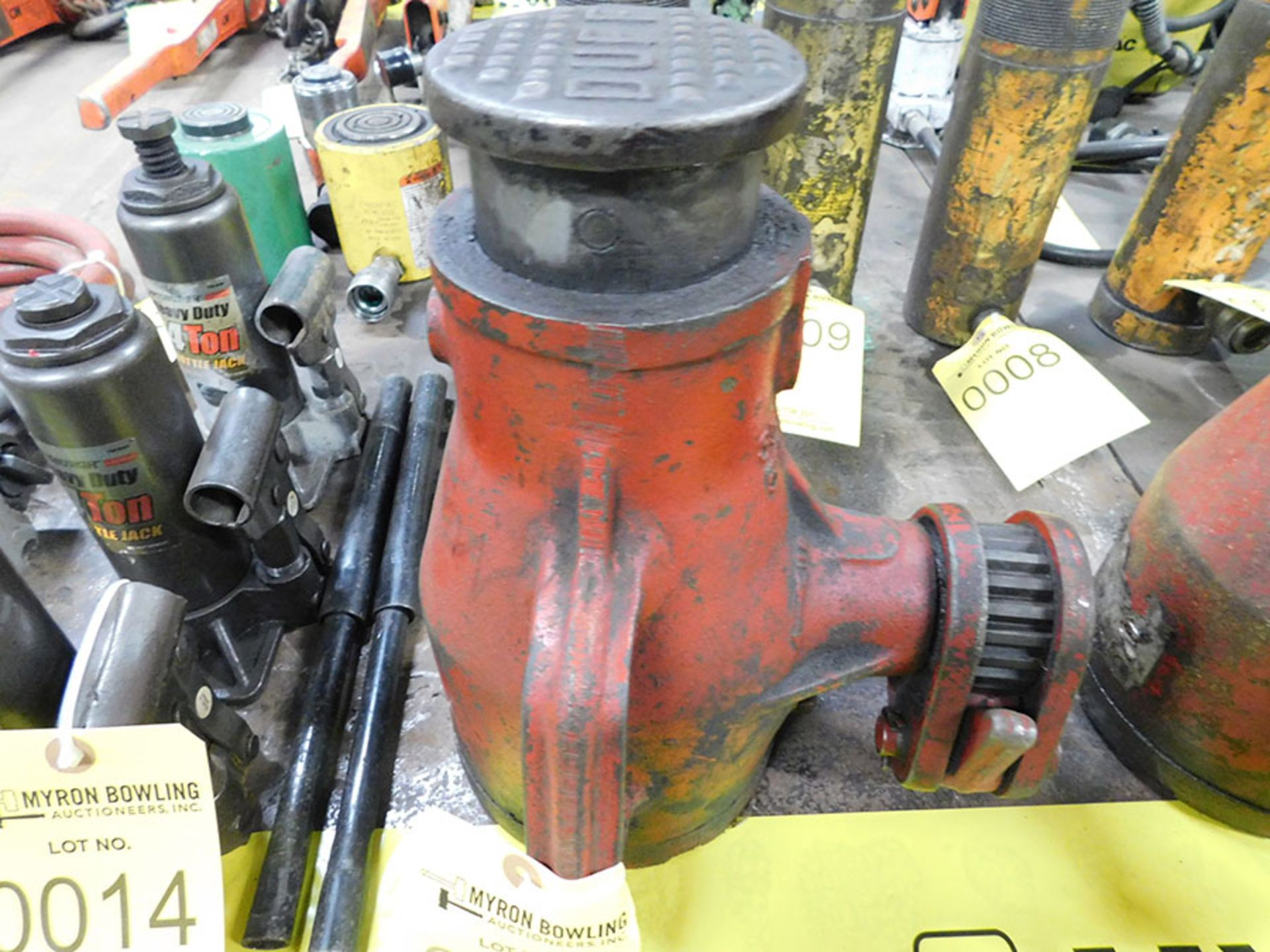 DUFF 35-TON BOTTLE JACK