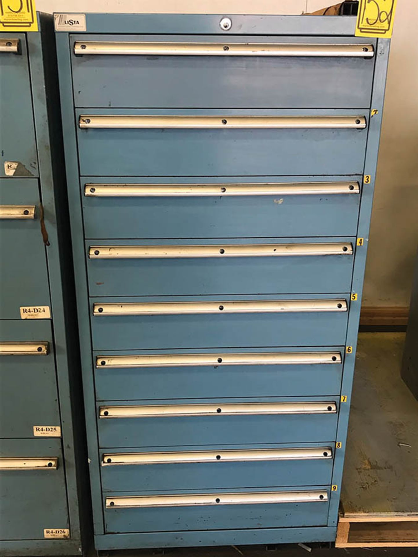 LISTA 9-DRAWER HEAVY DUTY PARTS CABINET W/ CONTENT OF LATHE CENTERS, LATHE CUTTERS, DRILL BITS,