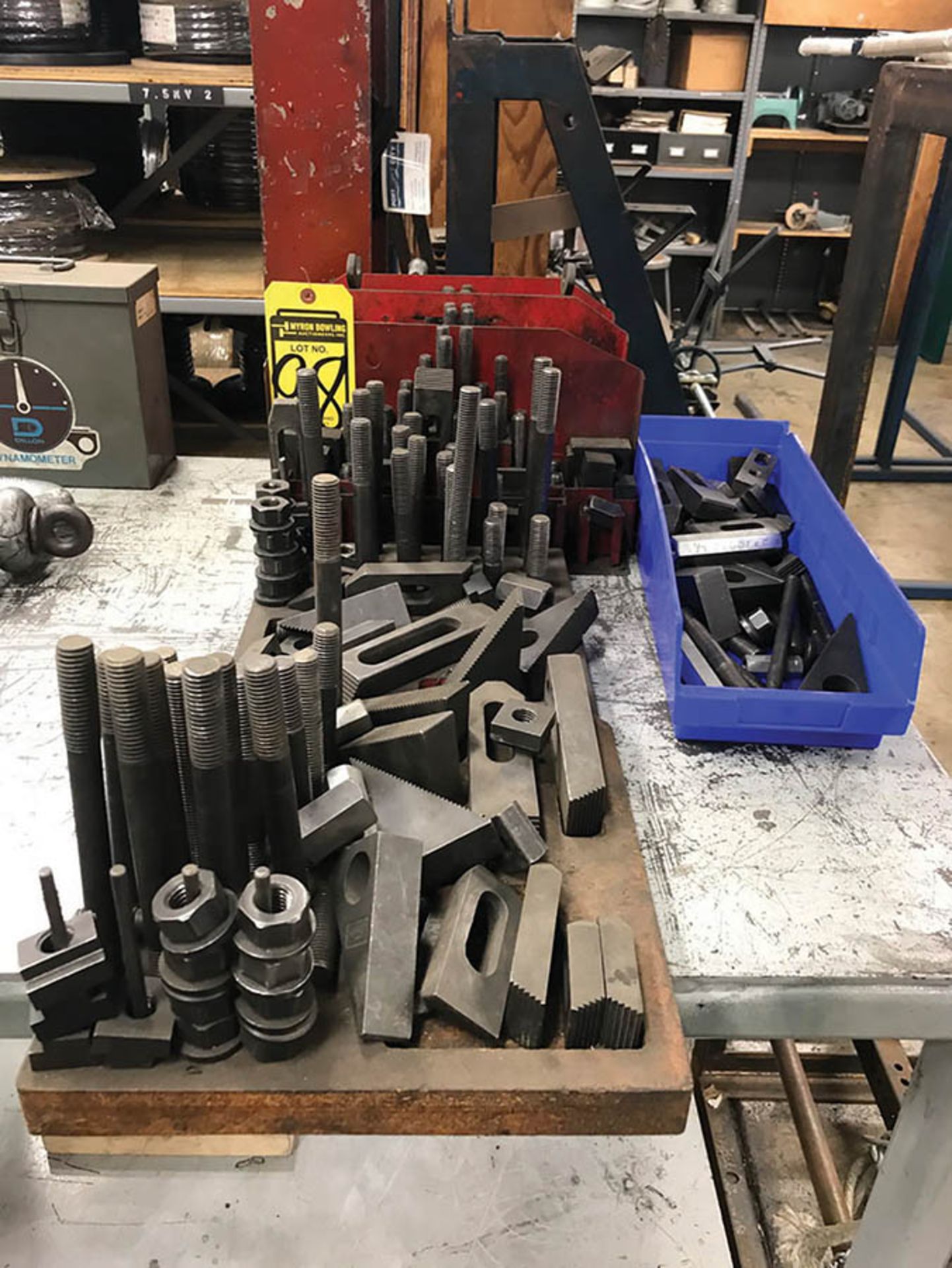 LOT OF ASSORTED SET UP & HOLD TOWN TOOLING