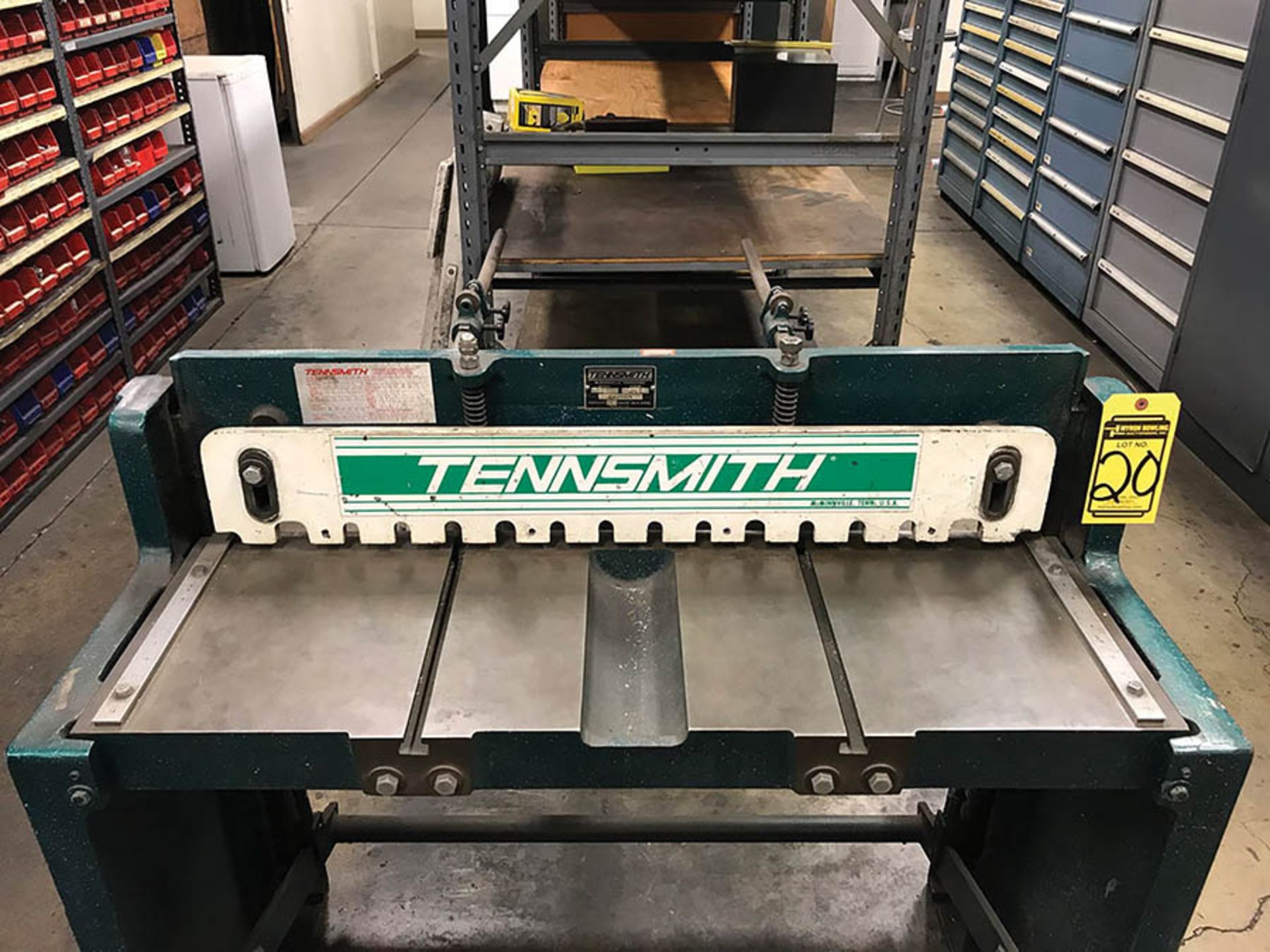 TENNSMITH 36'' SHEAR, MODEL T36-16, S/N 17164, 16 GA. MILD STEEL CAPACITY, 30'' MANUAL BACK GAUGE - Image 3 of 4