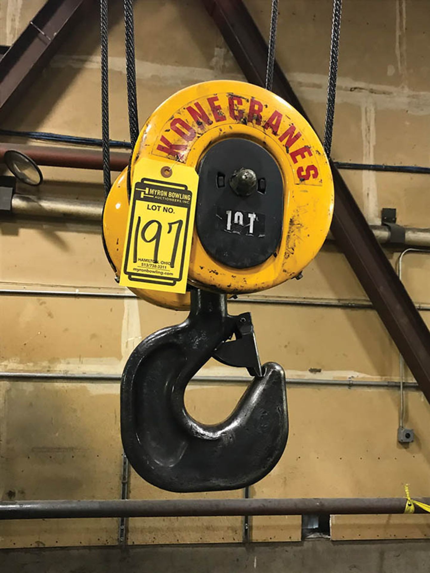 KONE CRANE 10-TON ELECTRIC CABLE HOIST, MODEL CXT500 W/ 6-BUTTON PENDANT, (MOUNTED TO LOT 195) - Image 3 of 4