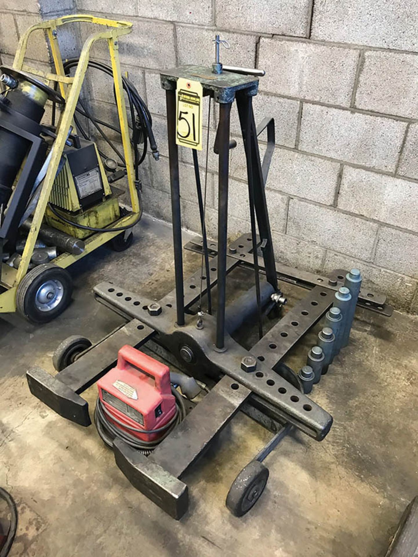 INDUSTRIAL ENGINEERING 20-TON PORTABLE HYDRAULIC PULLER, S/N 523 W/ GB ELECTRIC 1/2 HP HYDRAULIC - Image 2 of 5