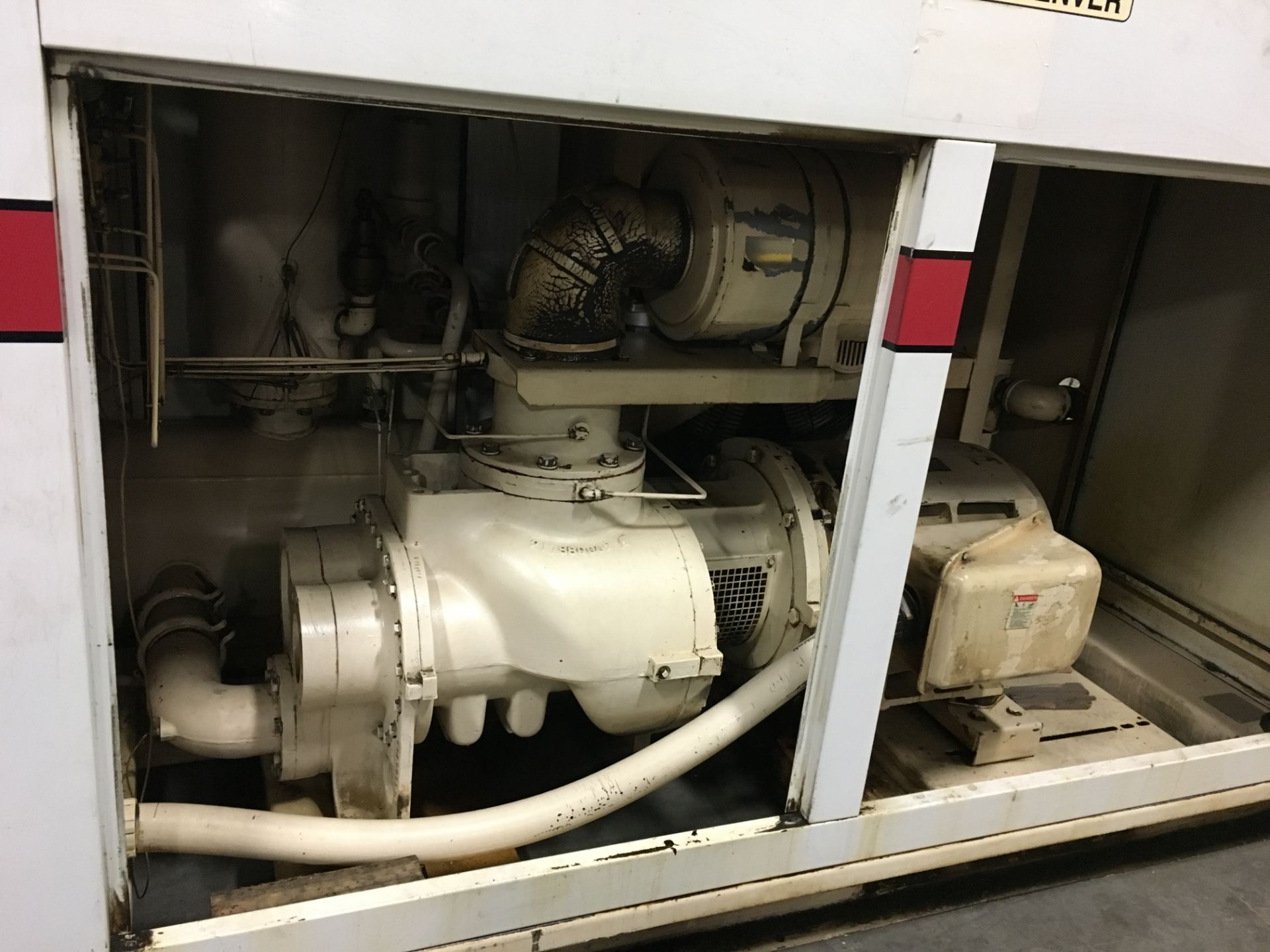 GARDNER DENVER ELECTRA SAVER 125-HP AIR COMPRESSOR; YEAR 2008, 200-PSI, S/N: S040390￼, *FREE LOADING - Image 4 of 6