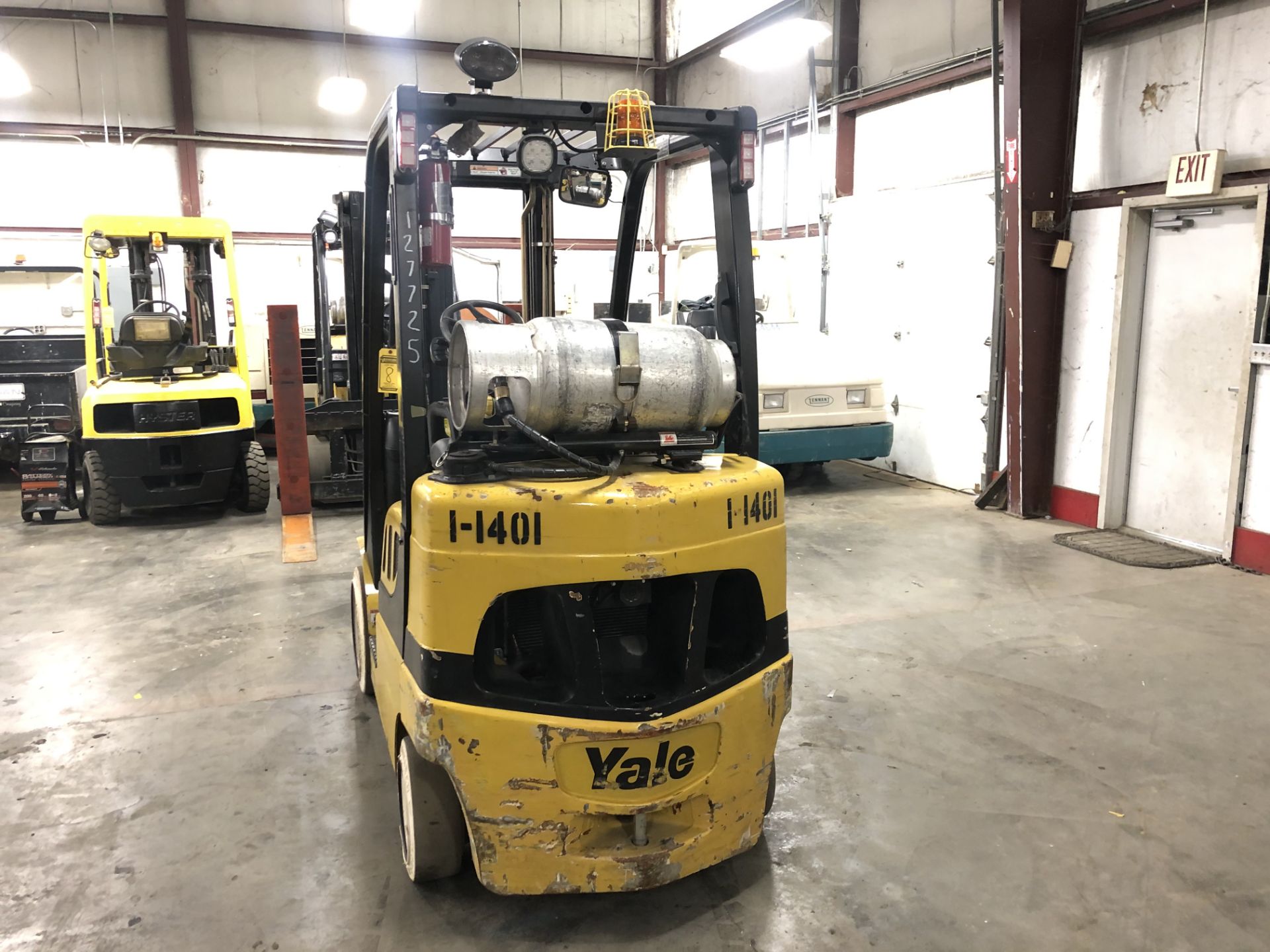 2013 YALE 6,000-LB., MODEL: GLC060VX, S/N: A910V23868L, LPG, LEVER SHIFT TRANSMISSION, SOLID - Image 4 of 5