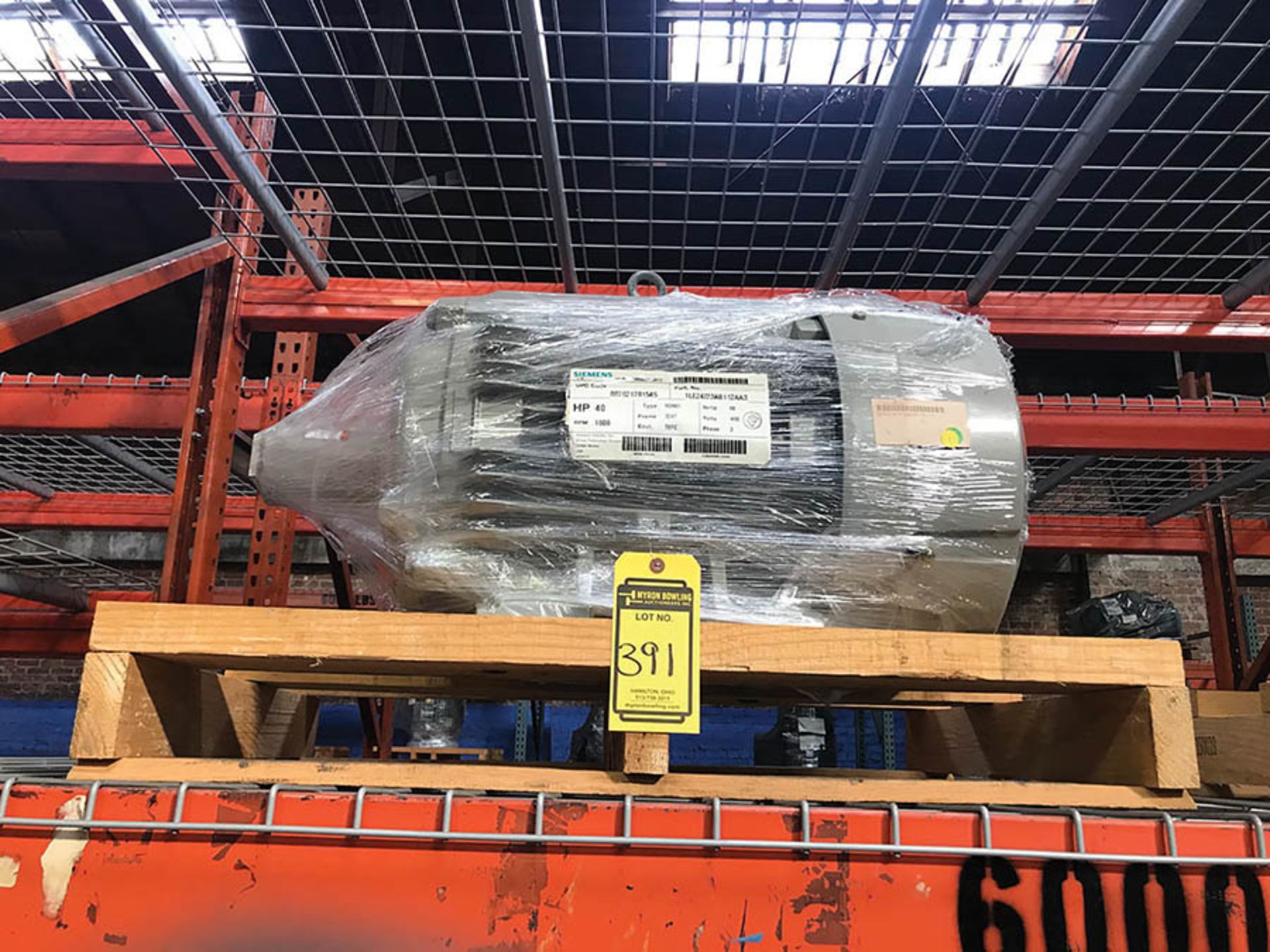 SIEMENS 40 HP MOTOR, MODEL SD661, 1800 RPM, 324T FRAME, 460V, 3PH, (NEW)