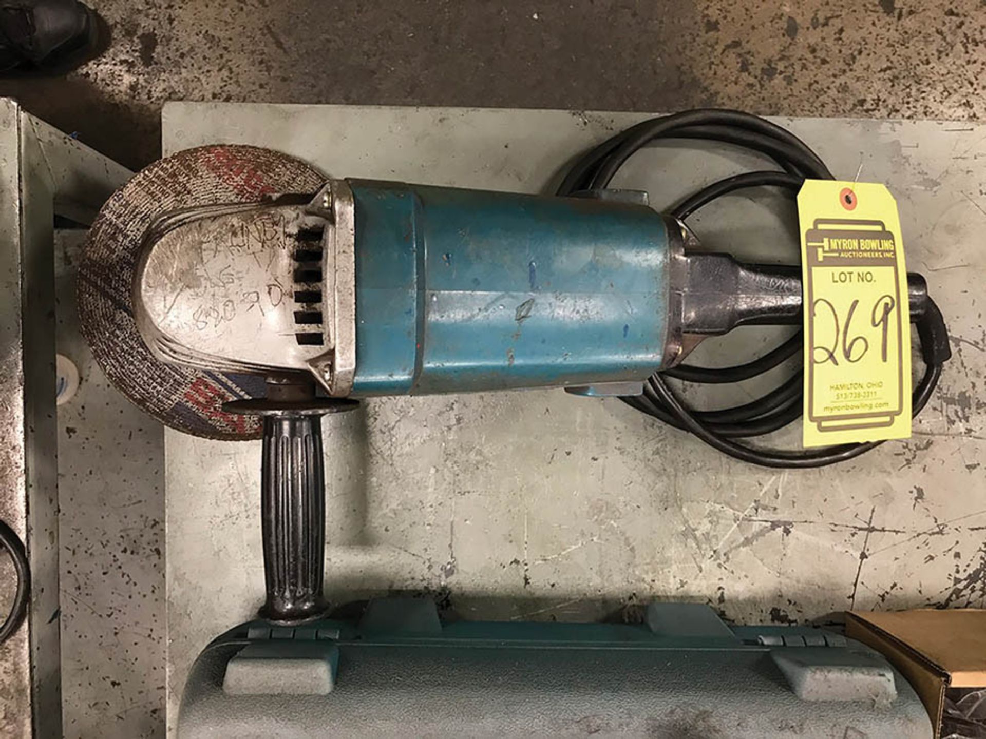 MAKITA 9'' ANGLE GRINDER, MODEL 1092, 115V