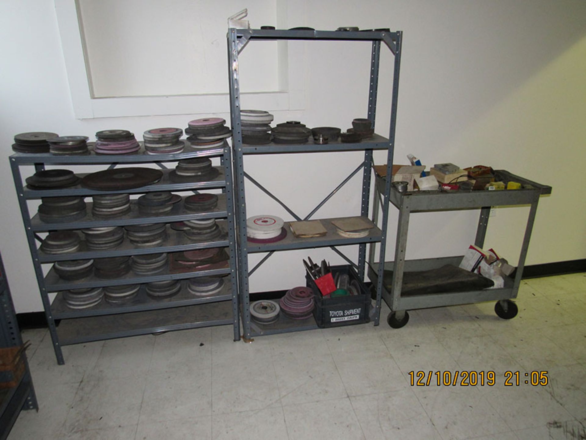 ALL CONTENTS OF MOLD ROOM; MOLDS, SHELVING, AND MAPLE TOP WORK BENCH - Image 4 of 4