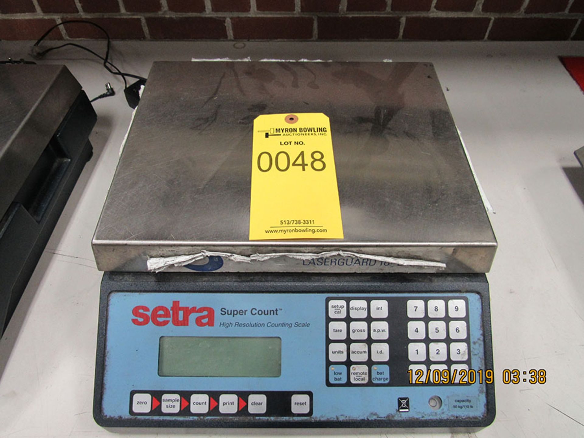 SERTA SUPER COUNT HIGH RESOLUTION 110 LB. CAPACITY COUNTING SCALE; 110V