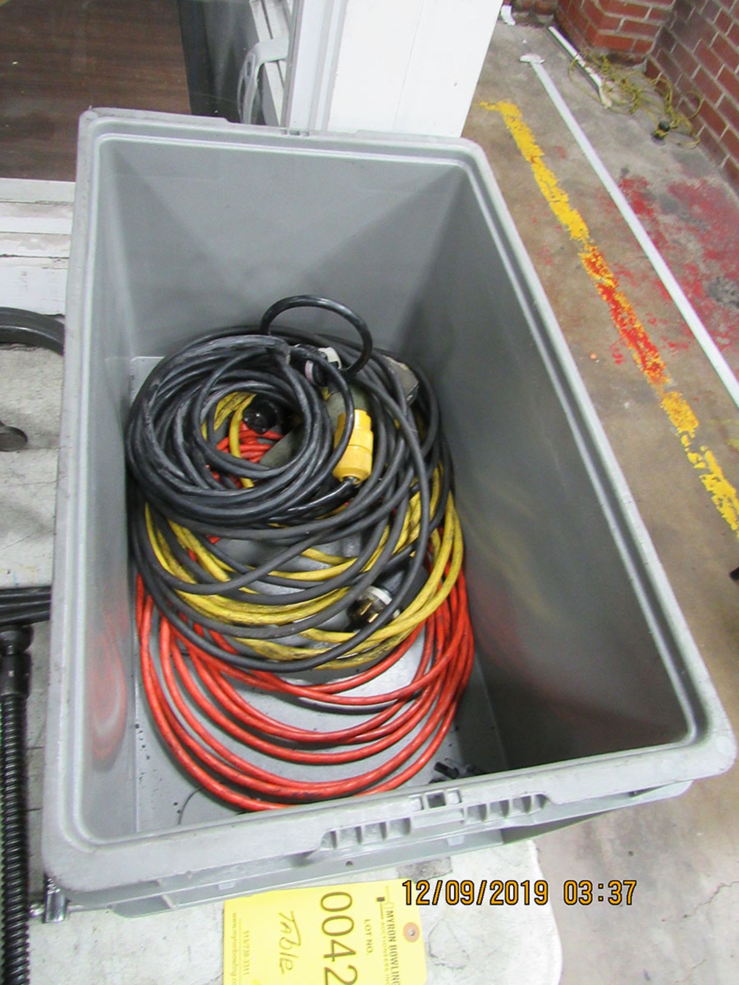 LOT OF ASSORTED POWER CORDS