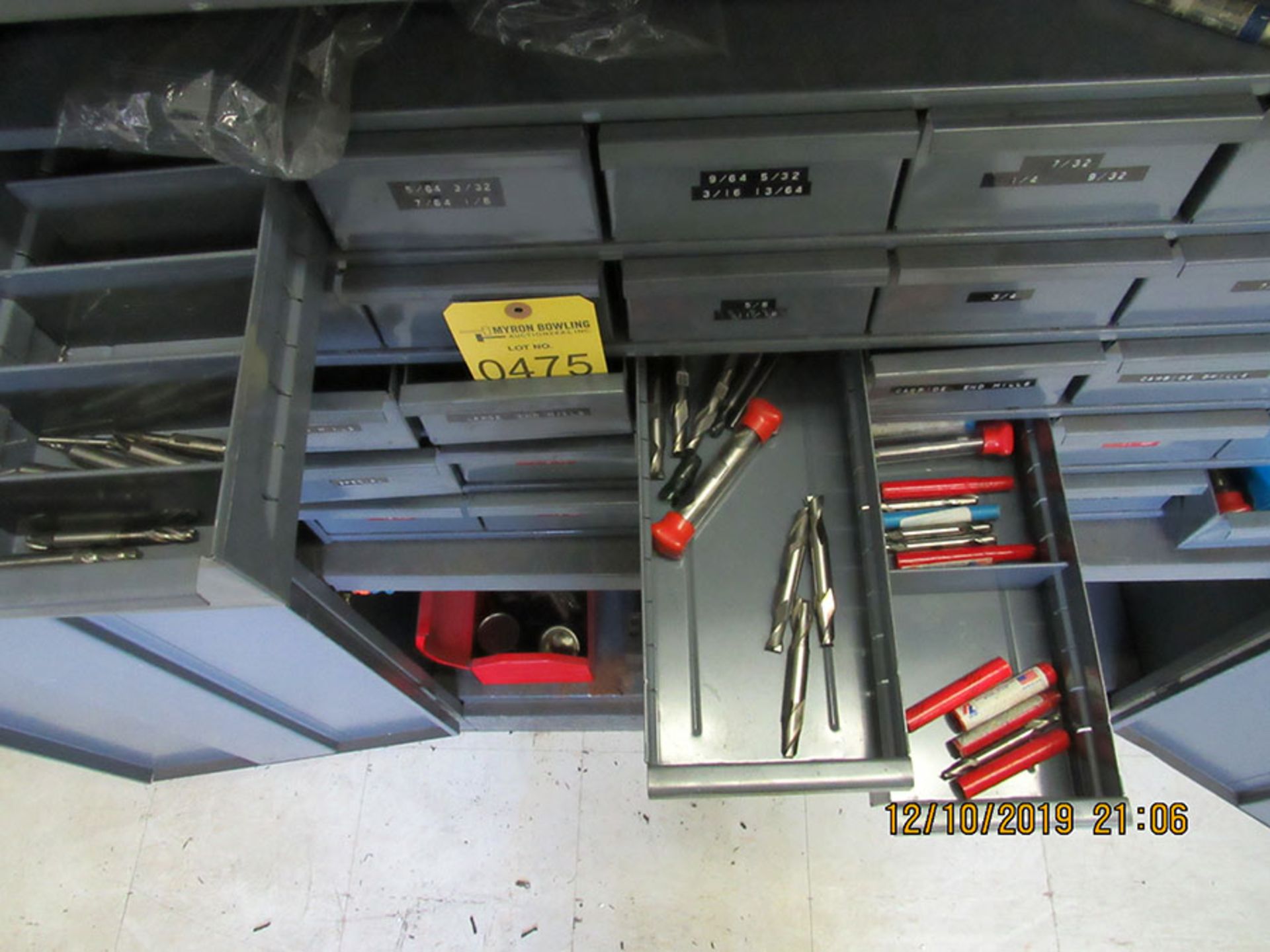 2-DOOR CABINET WITH CONTENTS; DRILL BITS & CUTTERS - Image 2 of 3