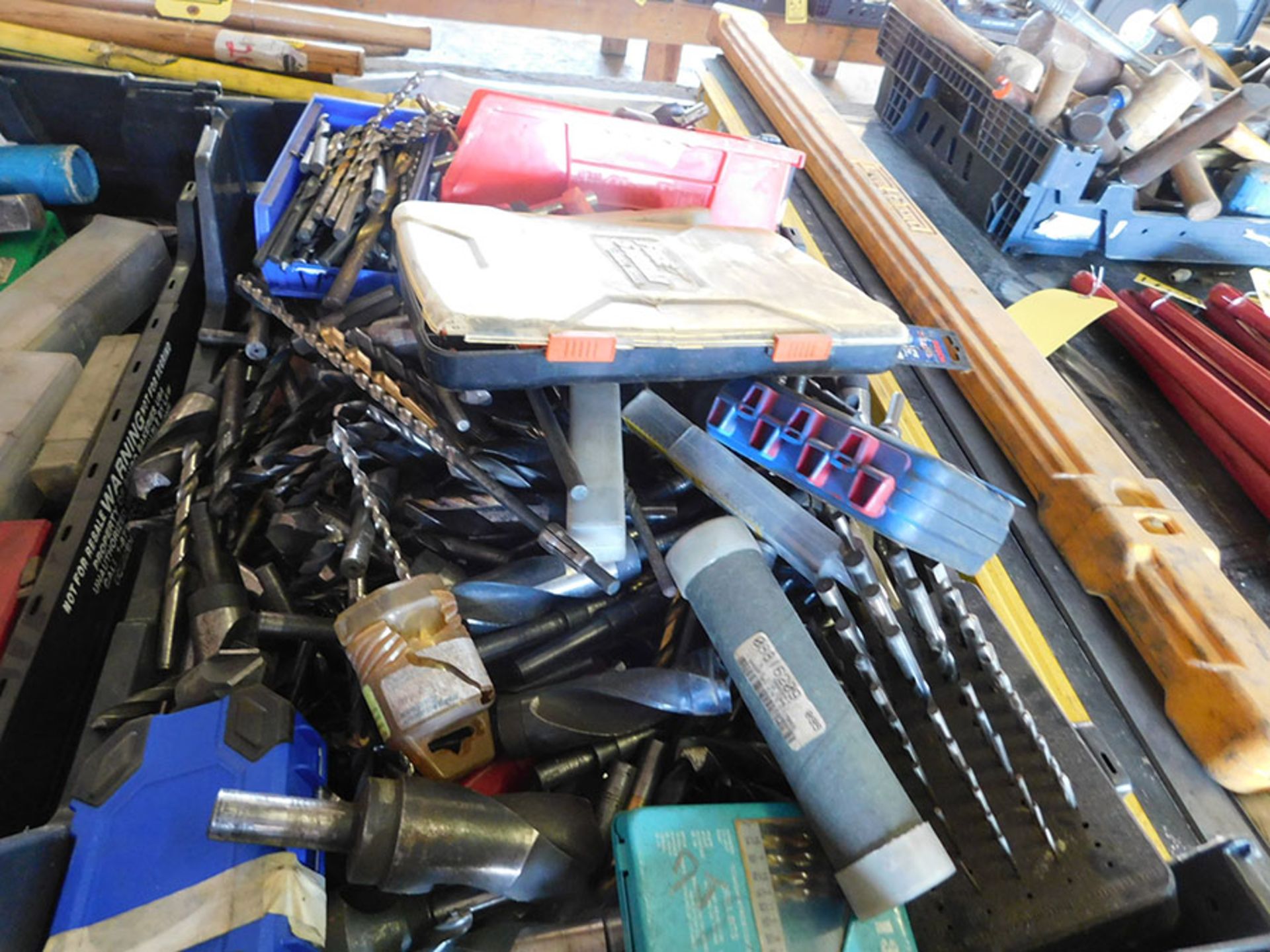 LOT OF ASSORTED DRILL BITS