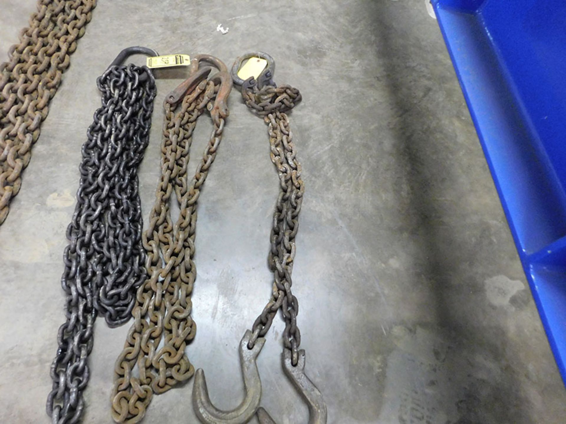 LOT OF (3) SPREADER CHAINS