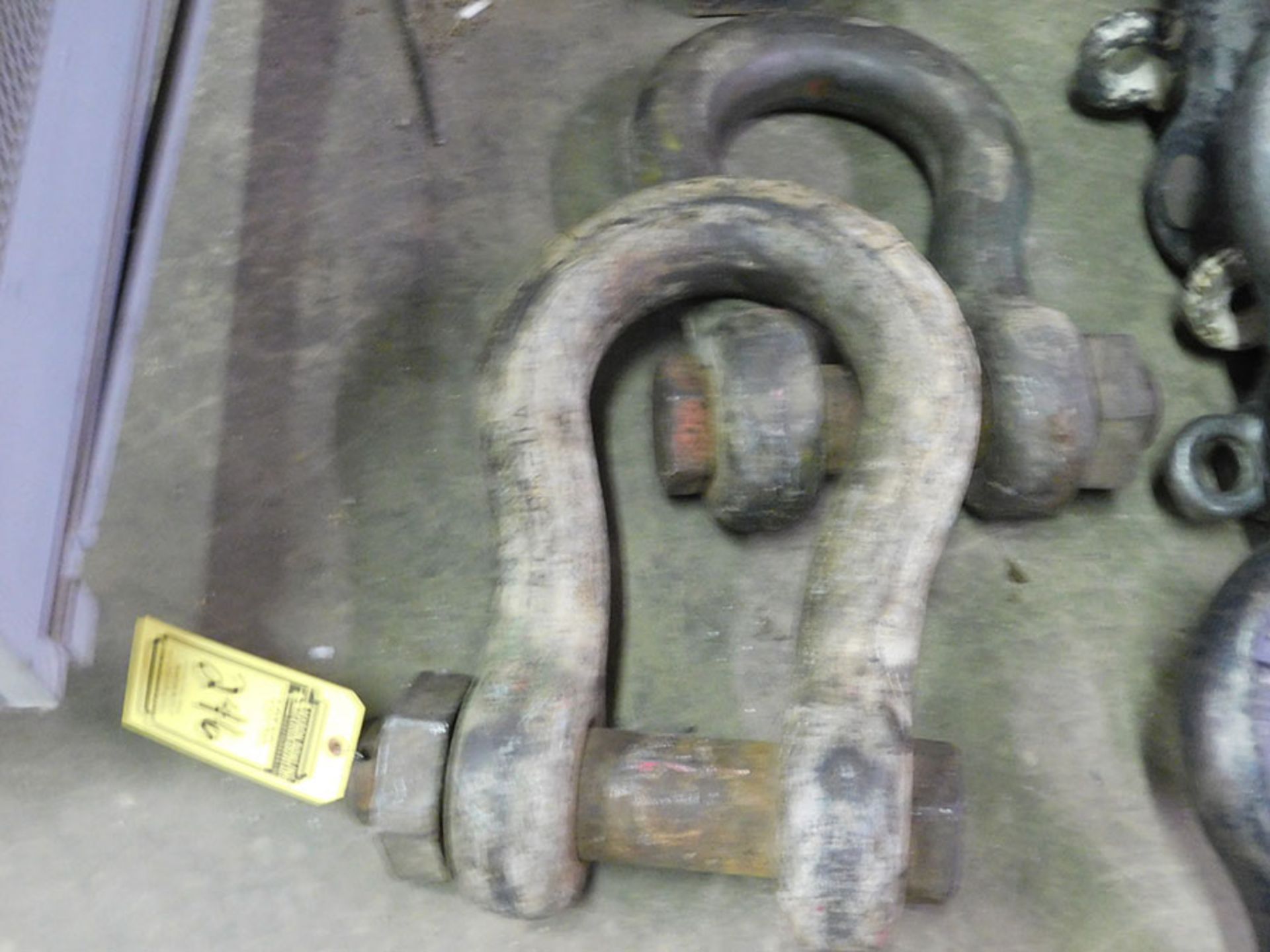 LOT OF (2) 75-TON SHACKLES