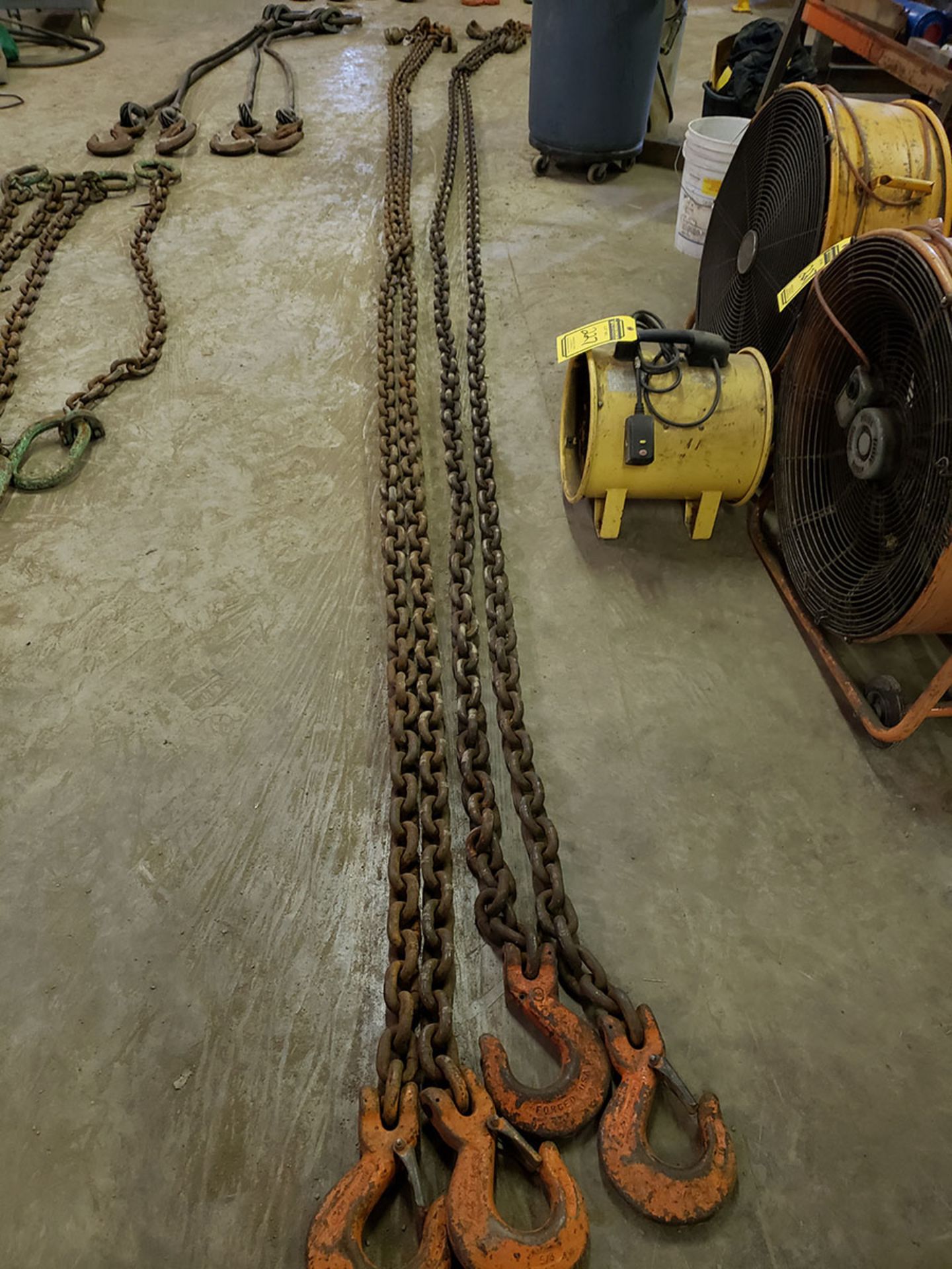 LOT OF (2) 5/8'' SPREADER CHAINS