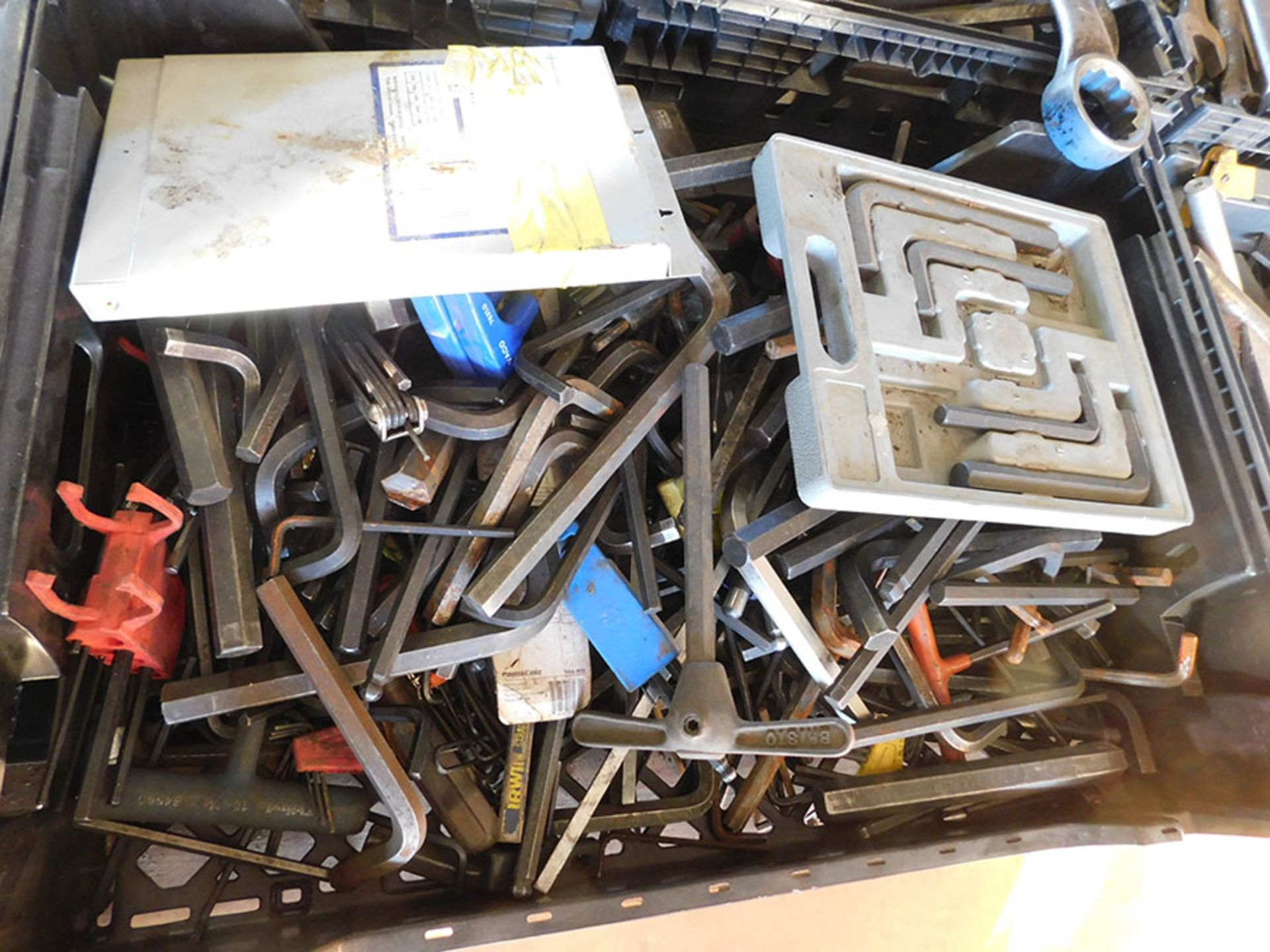 LOT OF ASSORTED ALLEN WRENCHES