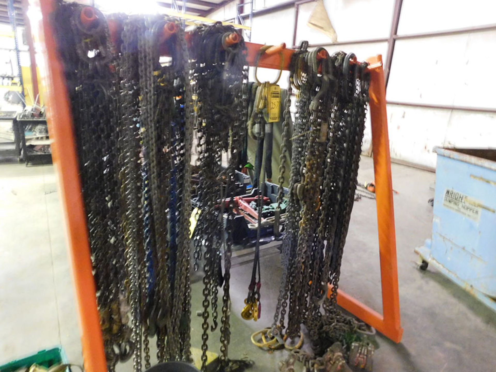 CHAIN RACK WITH MISC. CHAINS & SPREADER CHAINS