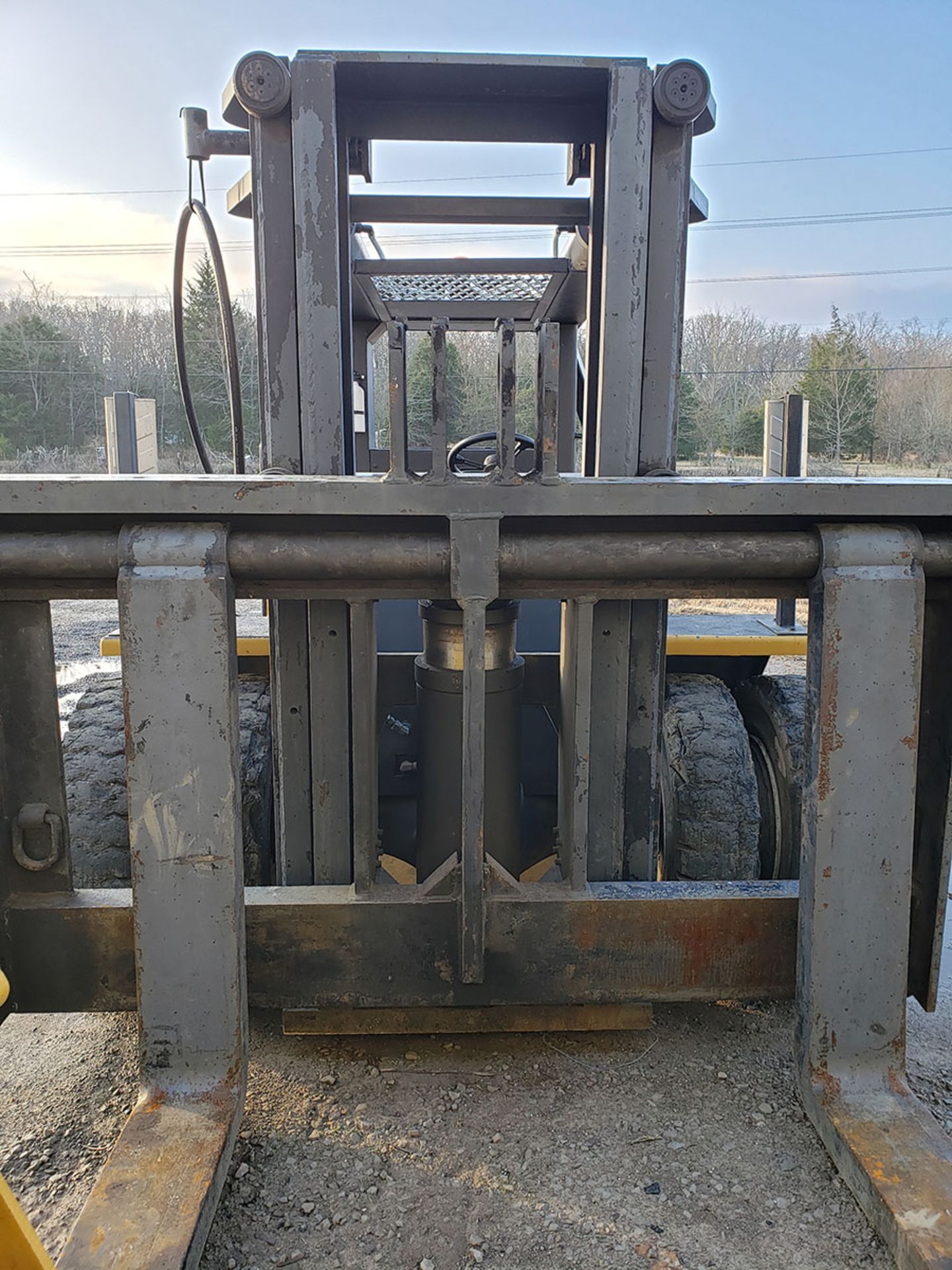 (1999) BRISTOL RS 80 RIGGERS SPECIAL FORKLIFT, 80,000 LB. CAPACITY, CUMMINS DIESEL - Image 5 of 17