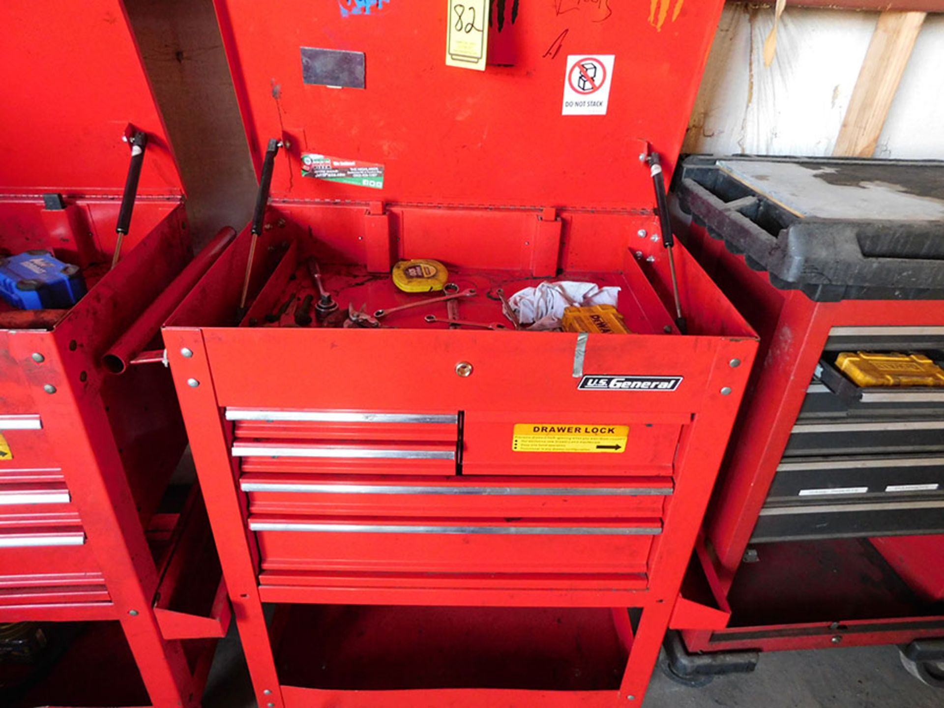 ROLLING US GENERAL TOOLBOX WITH CONTENTS