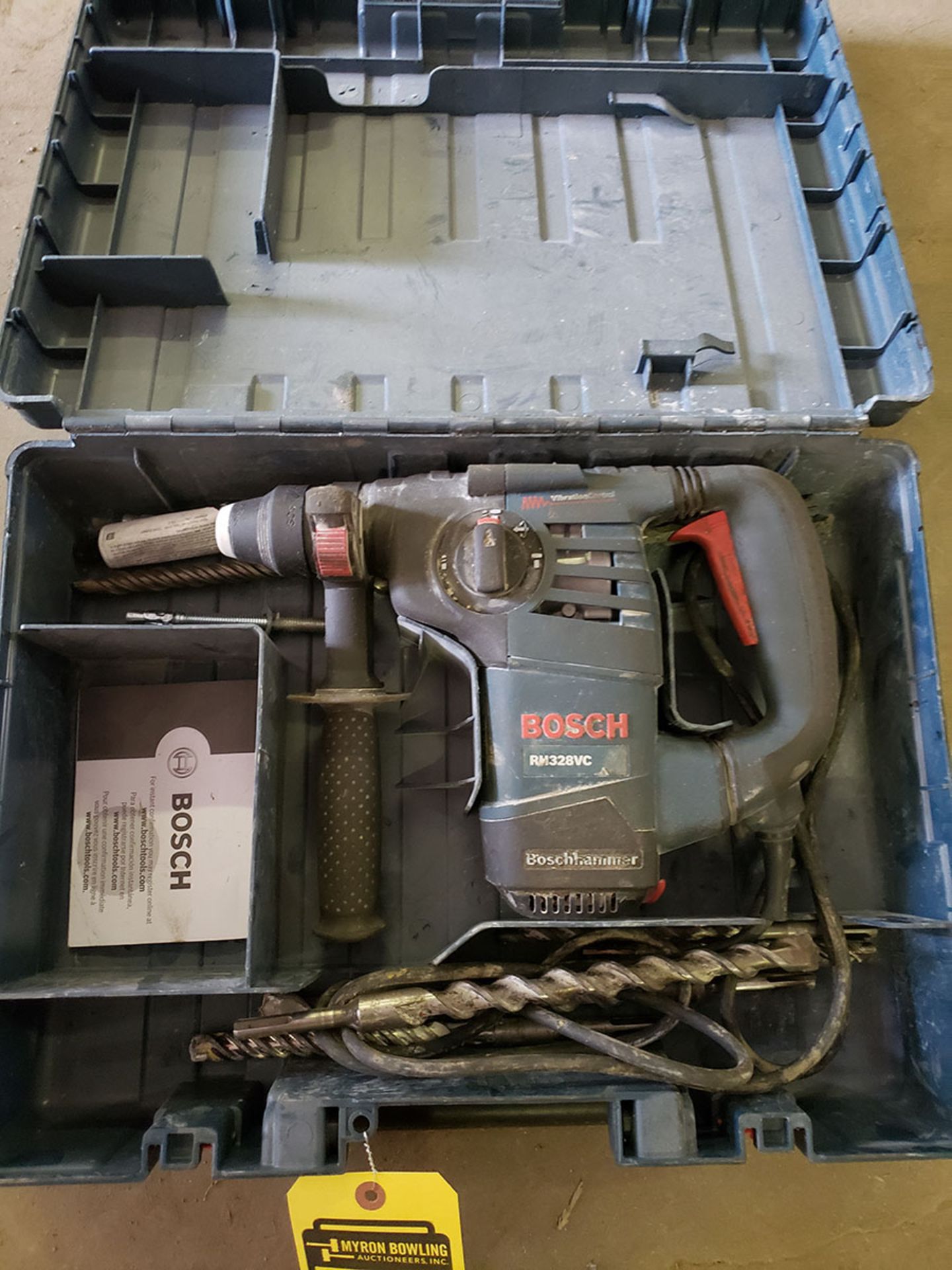 BOSCH ELECTRIC HAMMER DRILL RH328VC WITH BITS