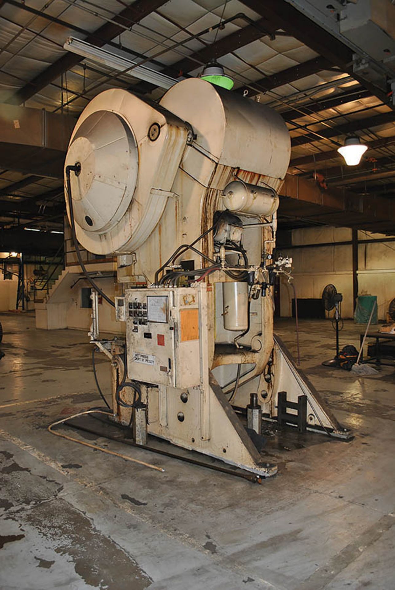 BLISS 150-TON STAMPING / PUNCH PRESS, MODEL 40772, S/N H52681, 30" X 46.5" BED, 12" STROKE, 19" - Image 6 of 6