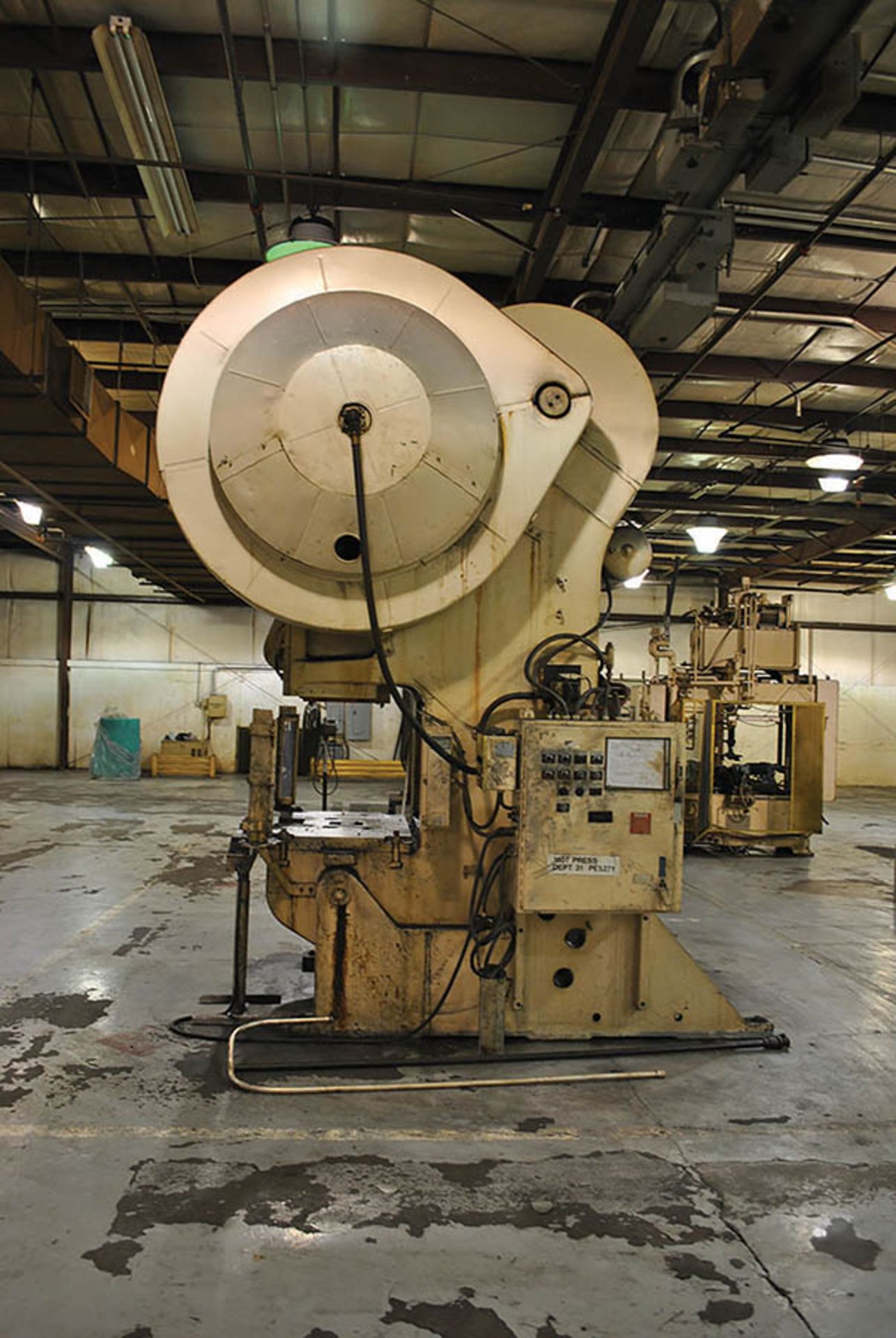 BLISS 150-TON STAMPING / PUNCH PRESS, MODEL 40772, S/N H52681, 30" X 46.5" BED, 12" STROKE, 19"