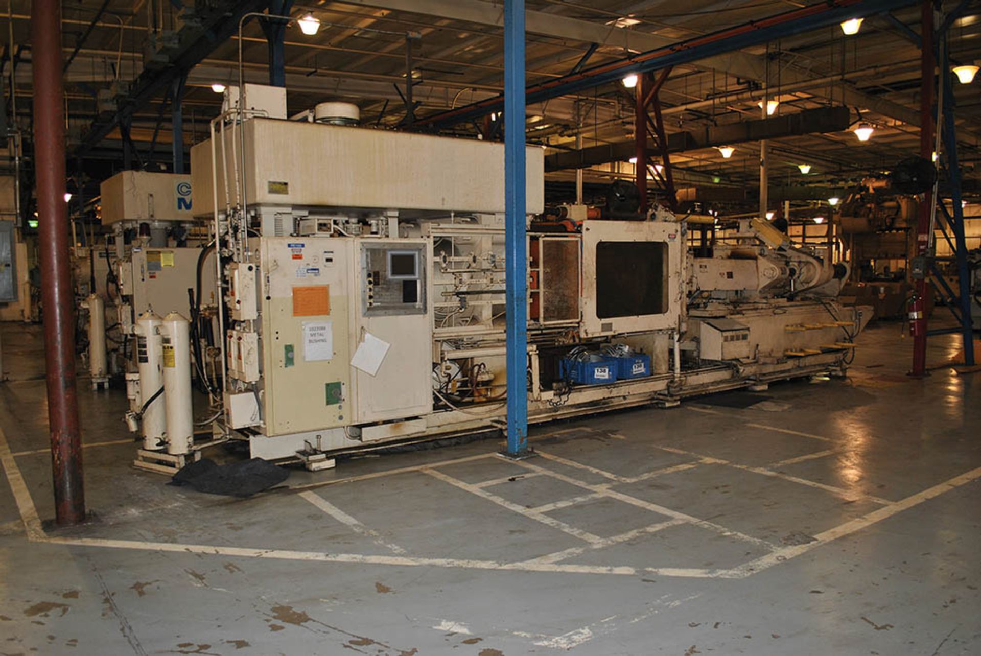 1977 HPM PLASTIC INJECTION MOLDING MACHINE, MODEL M500MP1X75, 75 OZ. SHOT, 48" X 48" PLATEN, 50" - Image 2 of 5