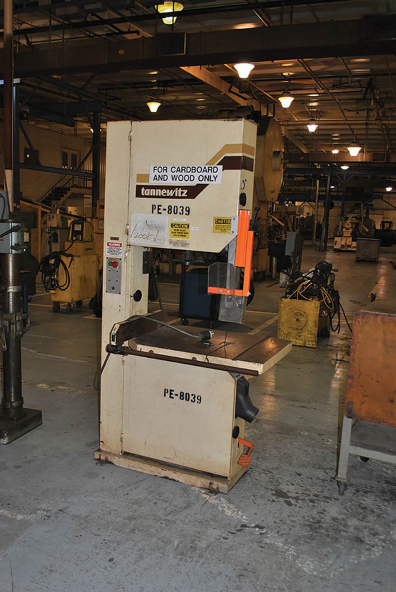 TANNEWITZ BANDSAW, 24" THROAT - Image 2 of 3