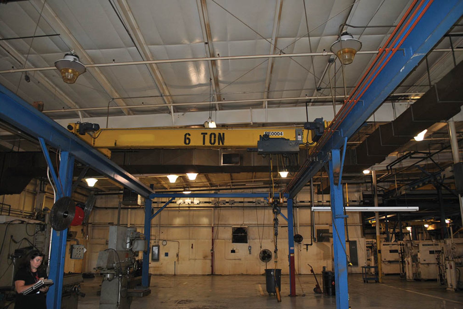 DIXIE 6-TON CRANE W/BLUE UPRIGHTS & RAIL, SINGLE BEAM TOP RUNNING, UNDERHUNG HOIST, 22' X 70' - Image 2 of 5