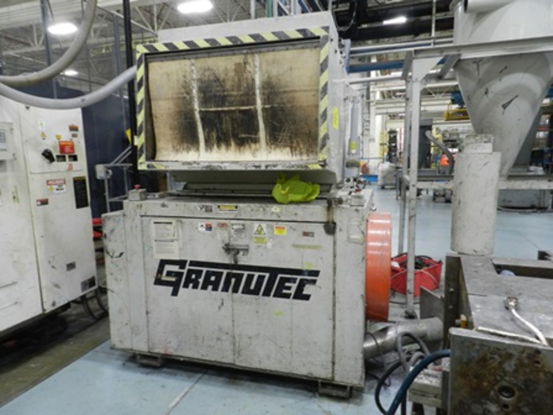 100 HORSEPOWER GRANUTEC GRANULATOR, MODEL TFG248-100 SERIE 598-3224, LINCOLN 460V. ENGINE. - Image 2 of 13