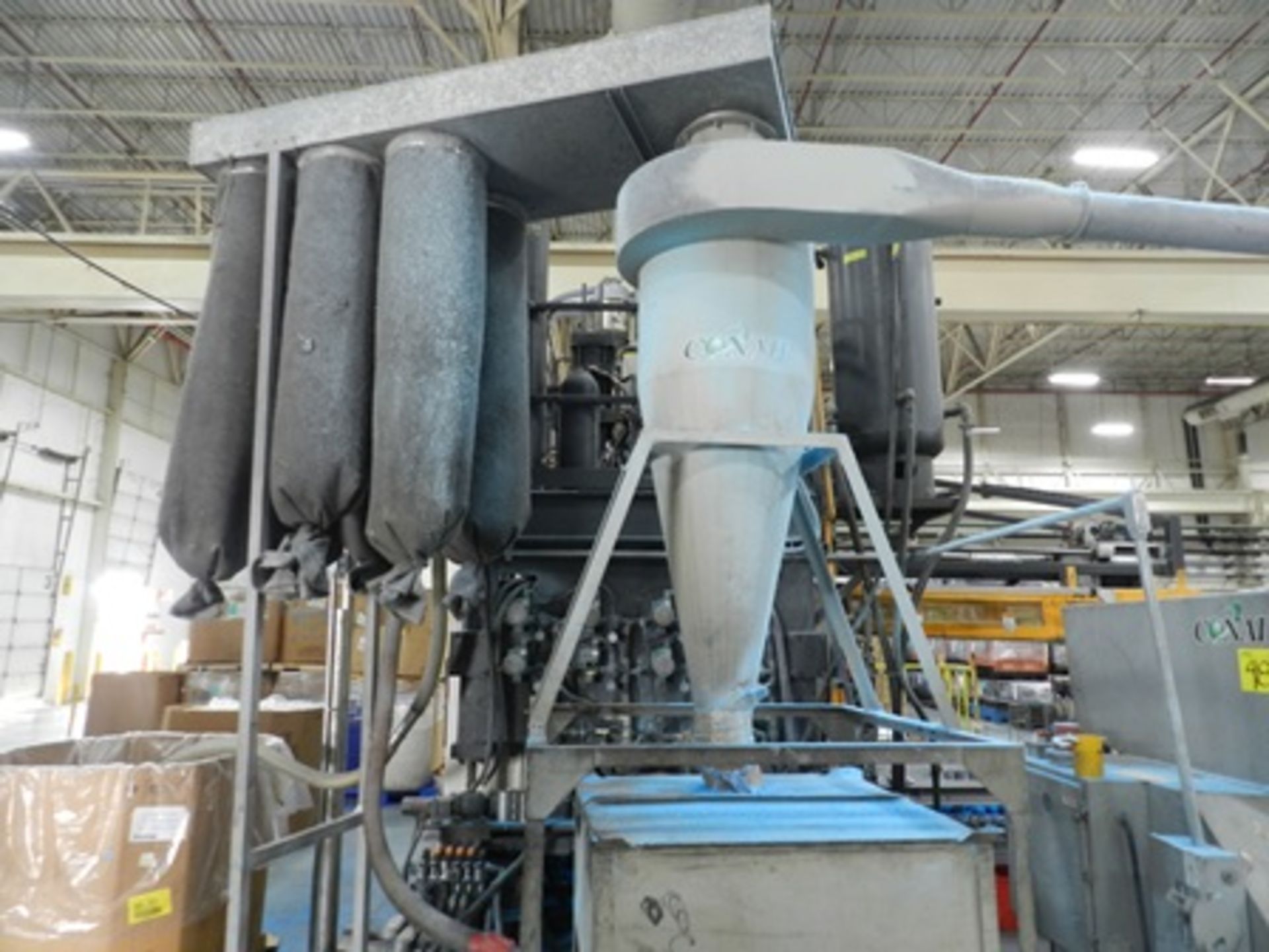 CONAIR 6 FILTER CYCLONE DUST COLLECTOR WITH 5 HORSEPOWER ENGINE. - Image 7 of 8