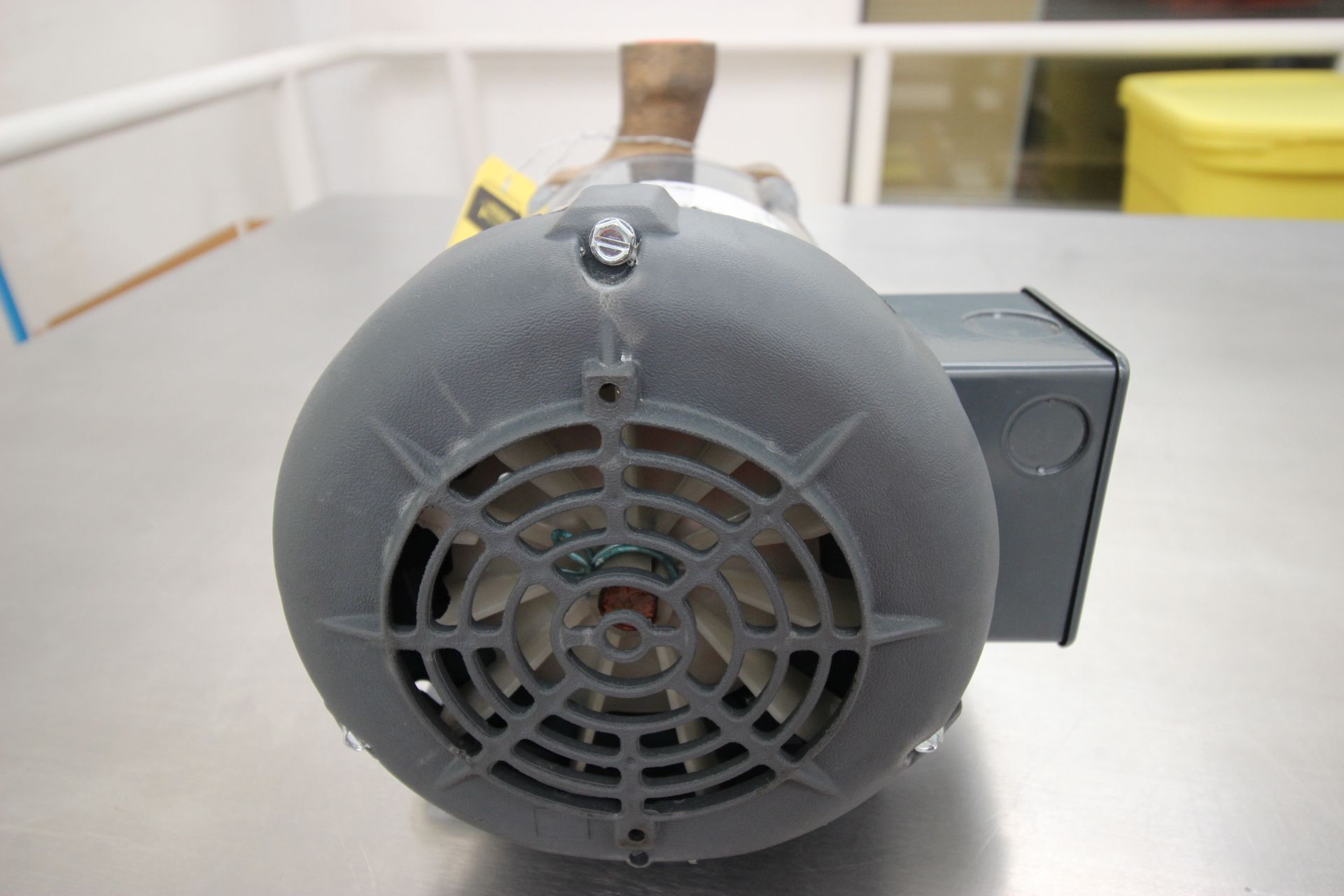 Bomba Centrifuga MAC MARATHON, succión en 1 3/4", 40 gpm con una altura de 12 m. con - Image 3 of 13