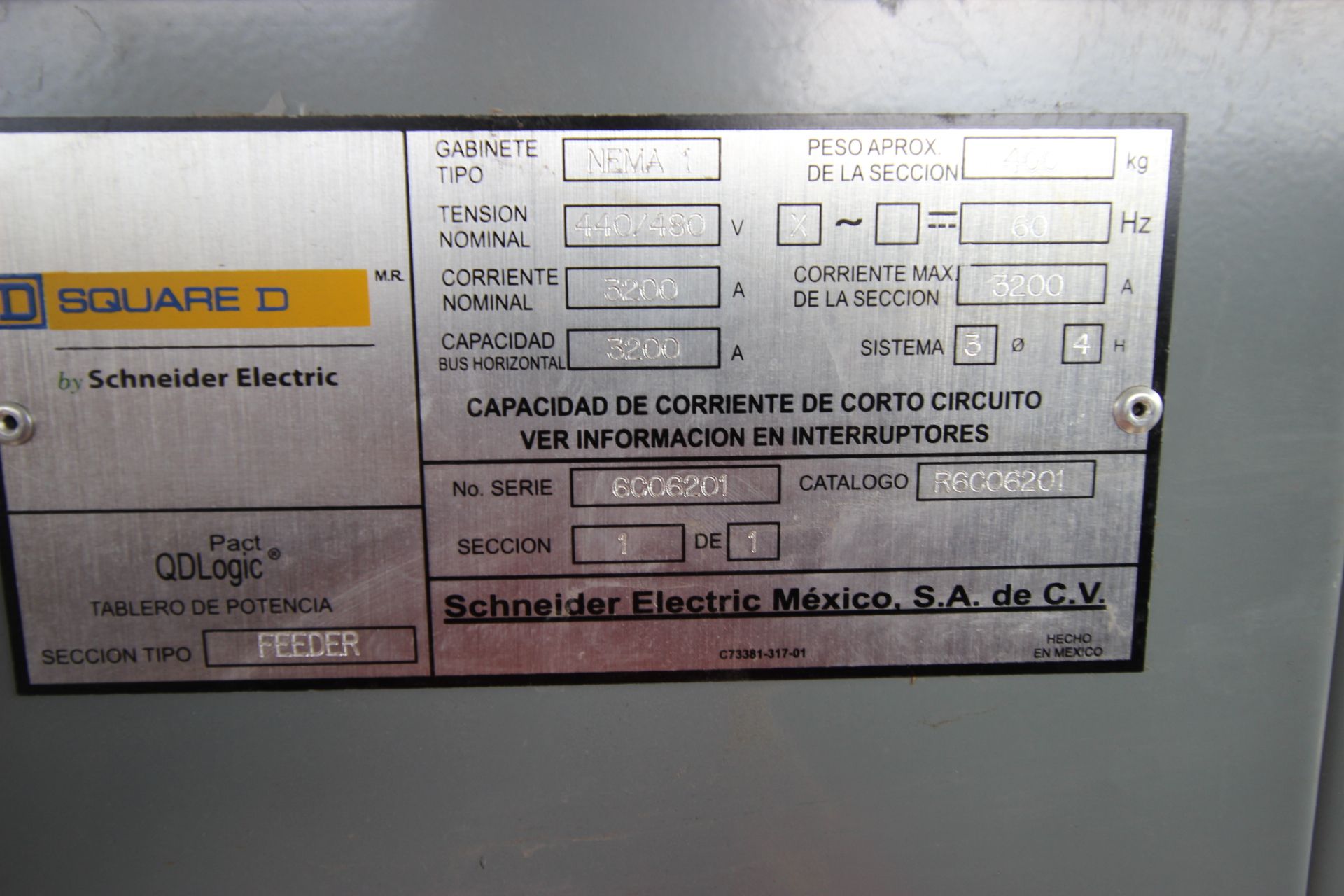 Tablero de Distribución con interruptor MASTERPACT con entrada de 440-480 V, Serie 60 - Image 6 of 19