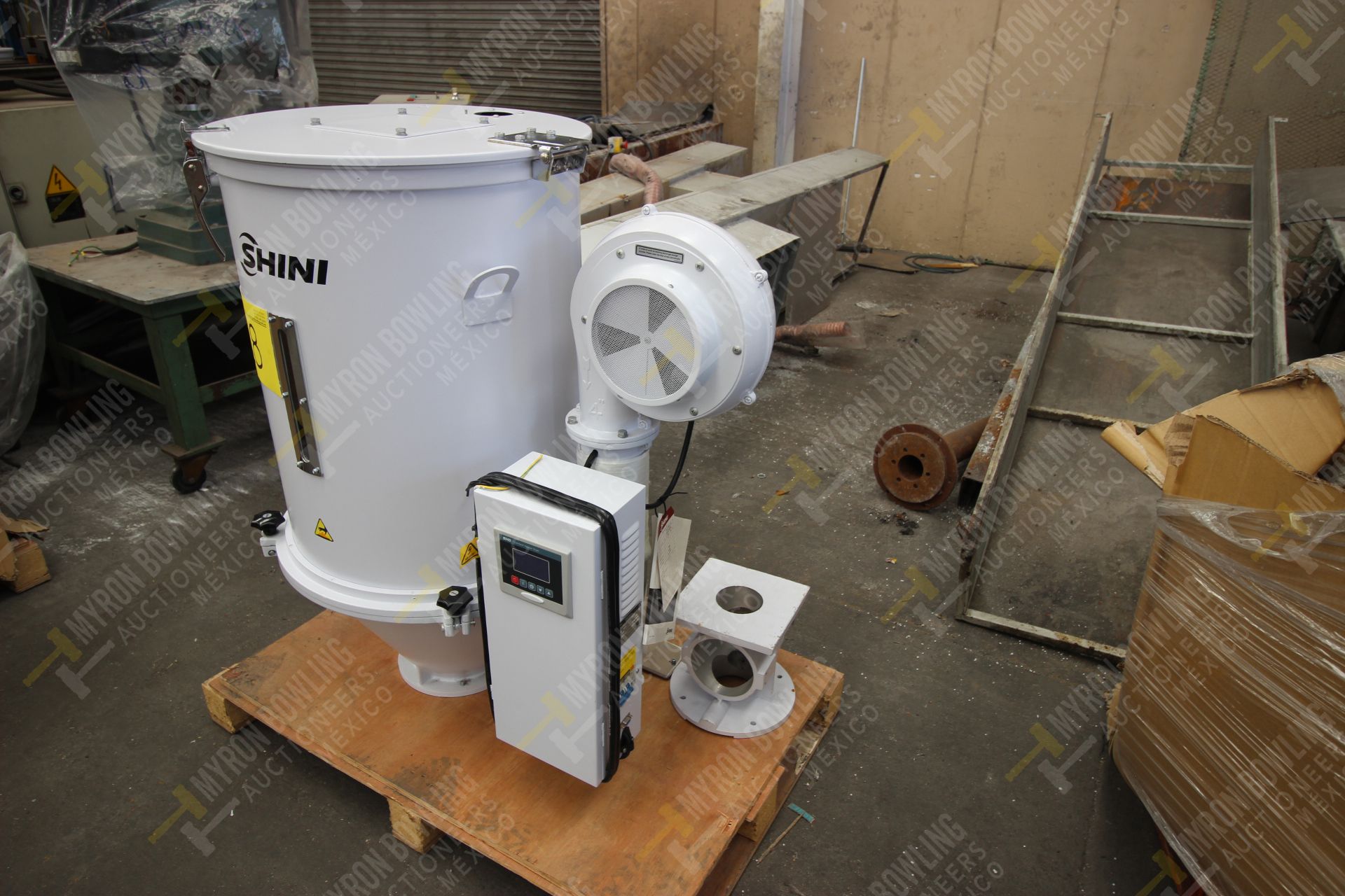 Shini Plastics Technologies 100kg. hopper dryer mod. SHD-100SL-CE, serial number 2HD16100383 - Image 4 of 15