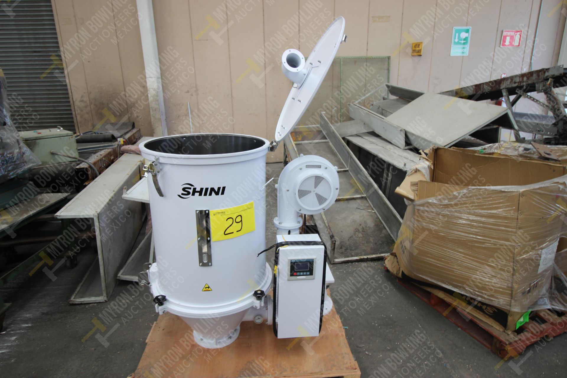 Shini Plastics Technologies 100kg. hopper dryer mod. SHD-100SL-CE, serial number 2HD16100395 - Image 15 of 16