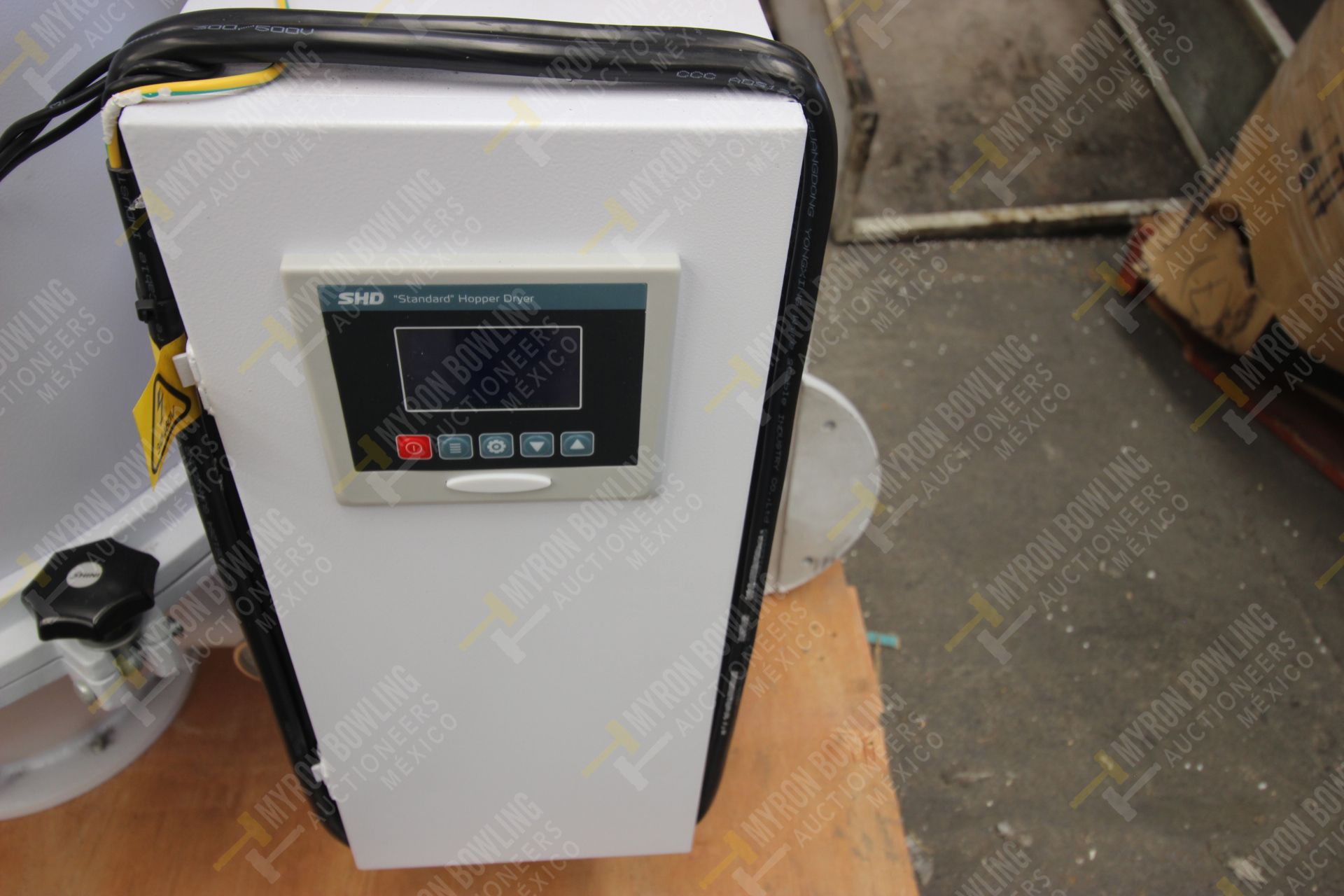 Shini Plastics Technologies 100kg. hopper dryer mod. SHD-100SL-CE, serial number 2HD16100388 - Image 6 of 17