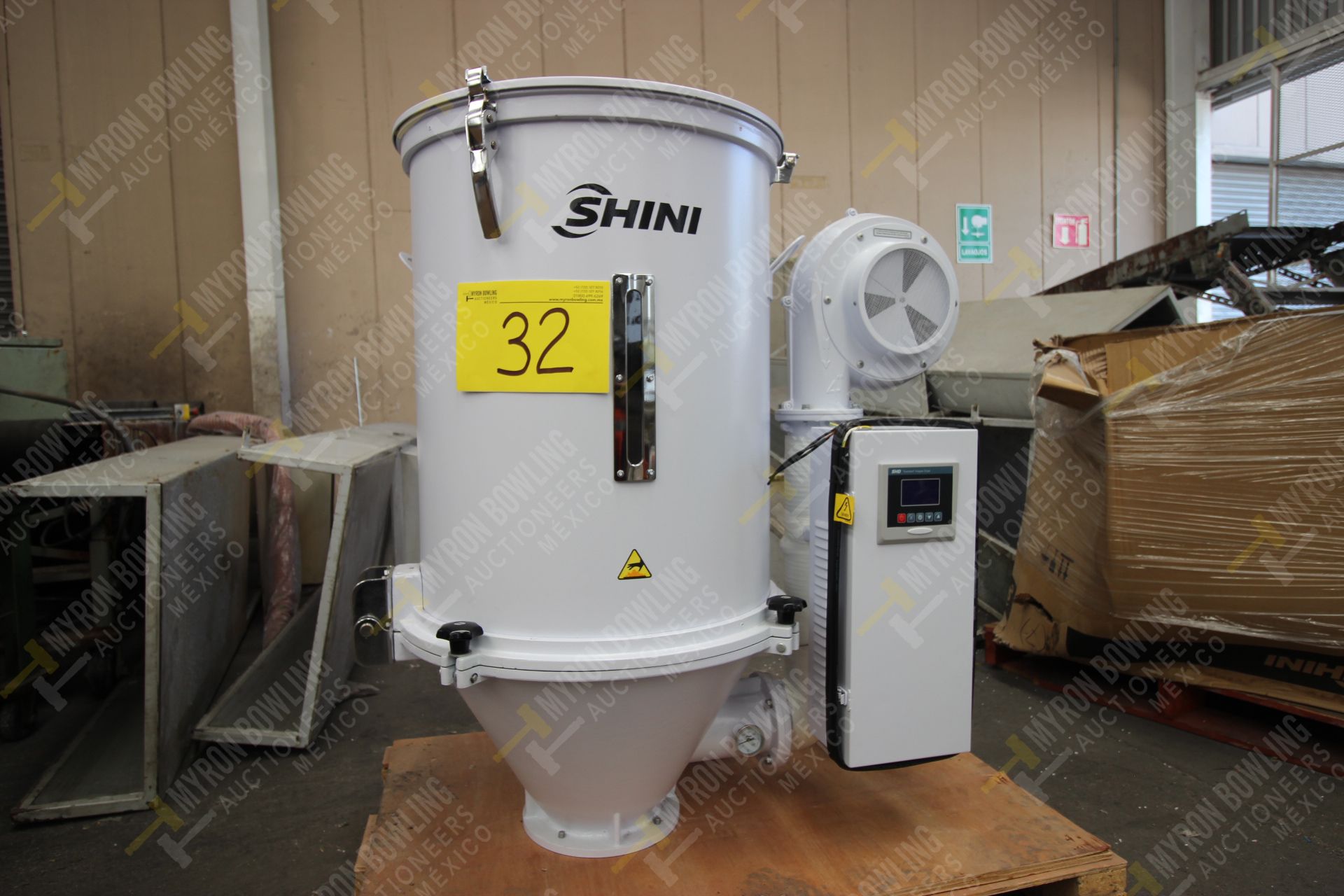 Shini Plastics Technologies 100kg. hopper dryer mod. SHD-100SL-CE, serial number 2HD16100388 - Image 2 of 17