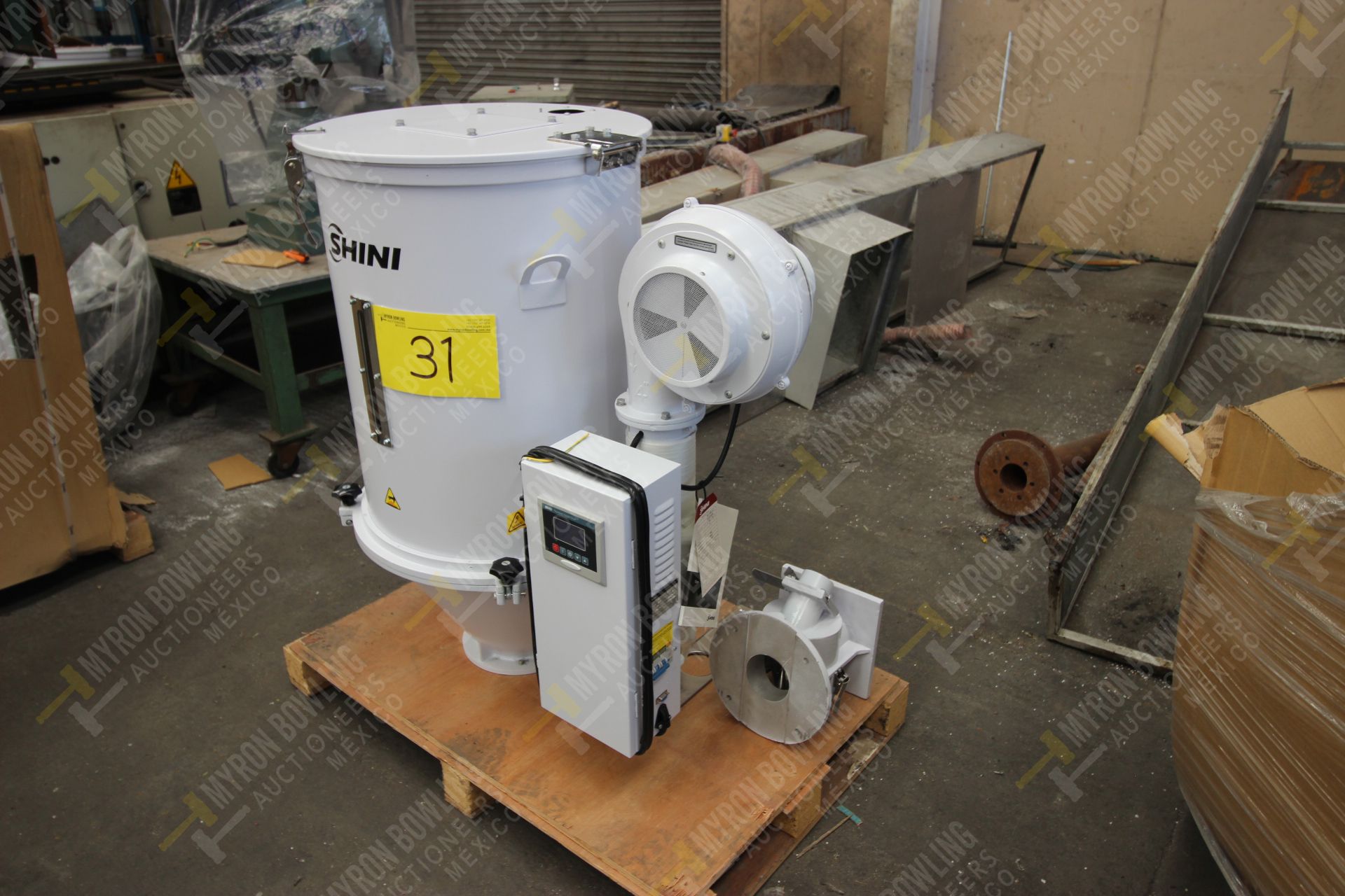 Shini Plastics Technologies 100kg. hopper dryer mod. SHD-100SL-CE, serial number 2HD16100392 - Image 3 of 15