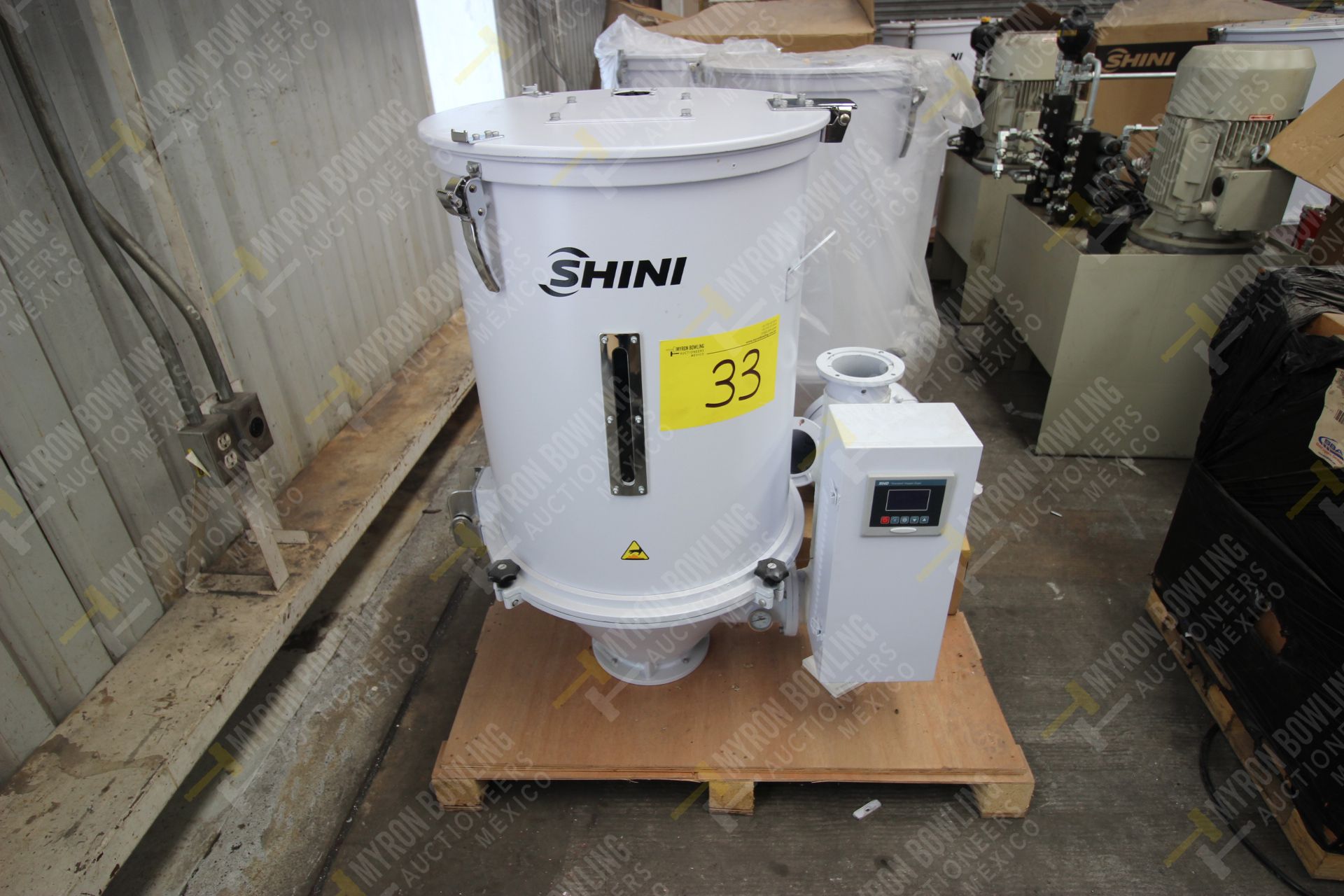 Shini Plastics Technologies 100kg. hopper dryer mod. SHD-100SL-CE, serial number 2HD16100381