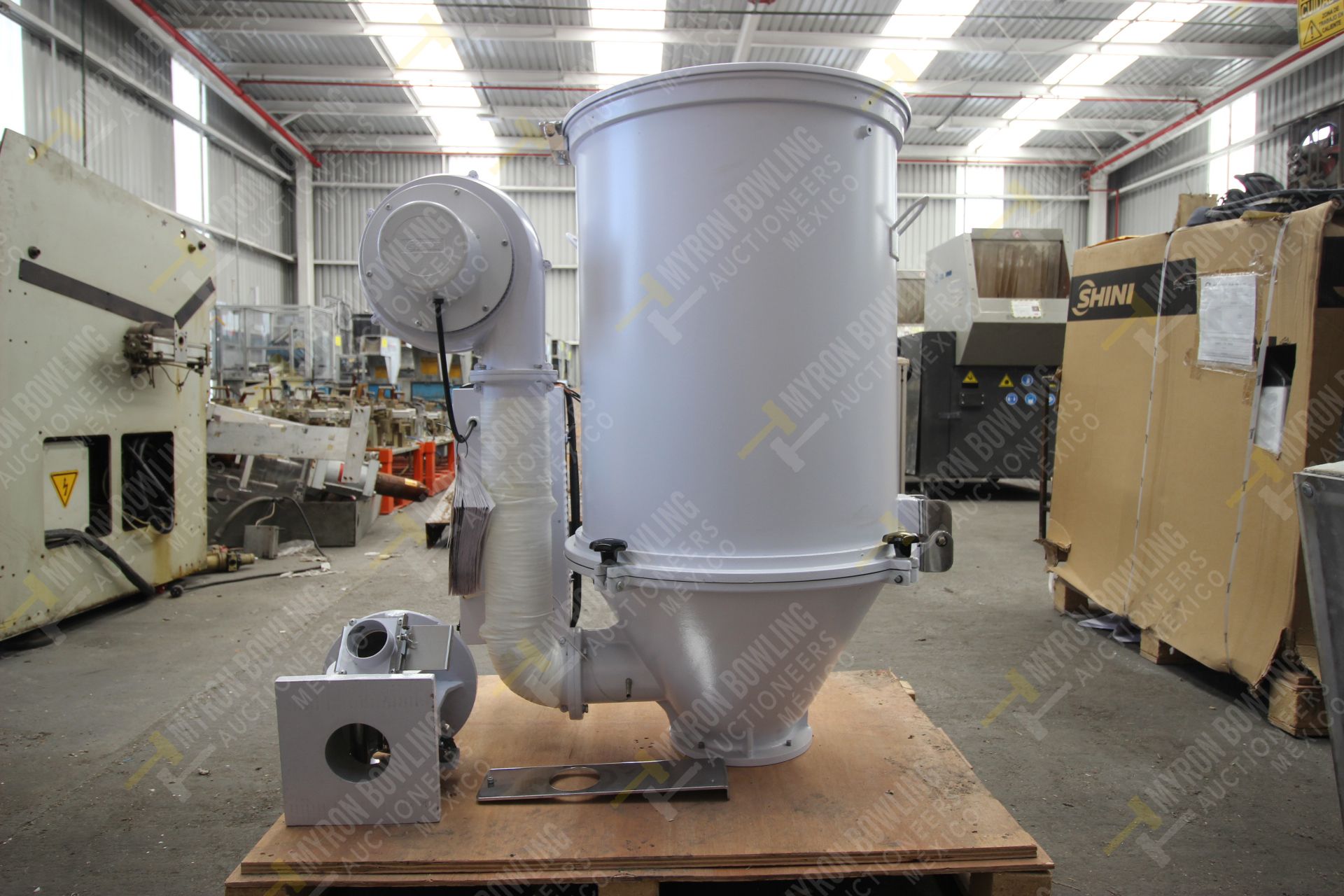 Shini Plastics Technologies 100kg. hopper dryer mod. SHD-100SL-CE, serial number 2HD16100388 - Image 9 of 17